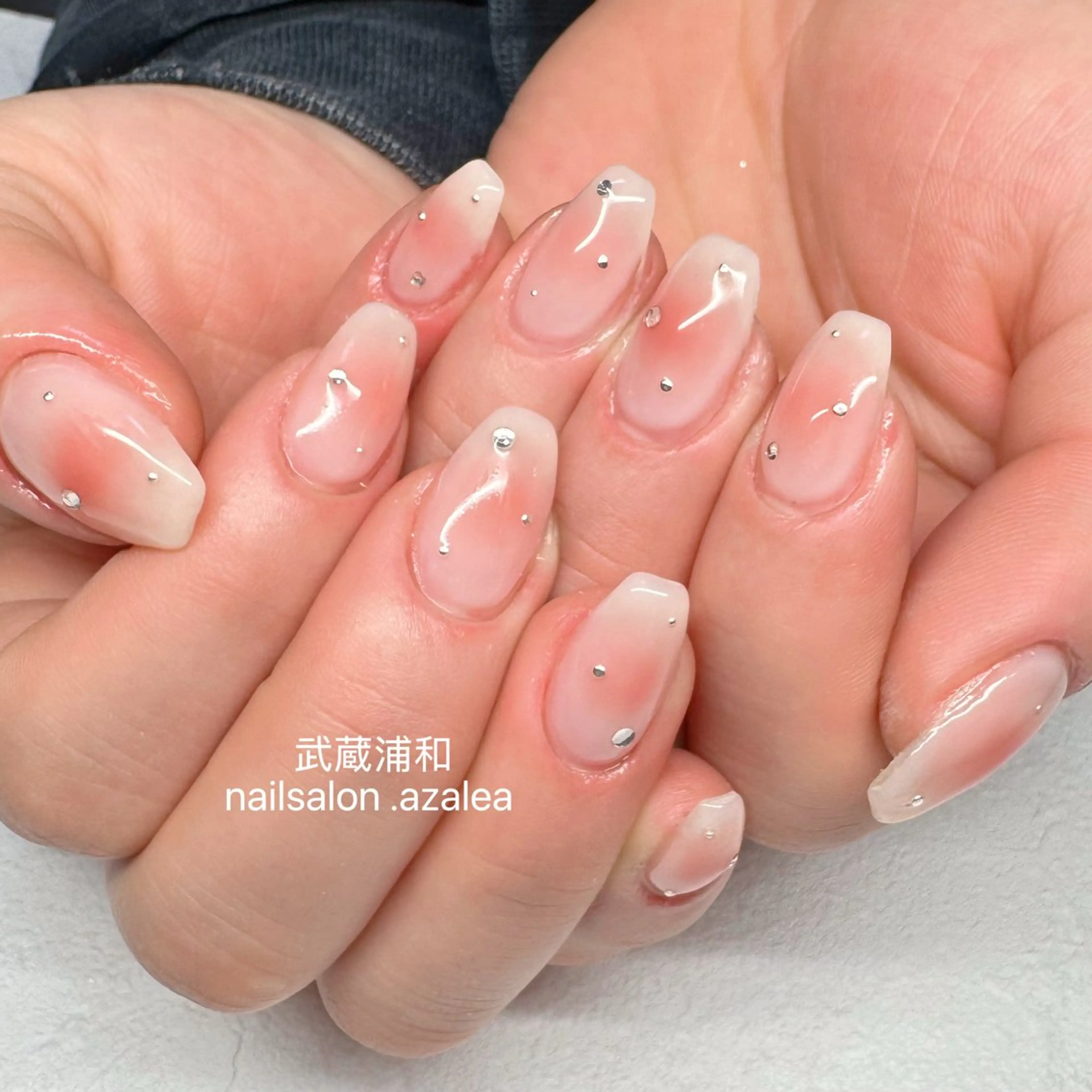 ネイル ハンドネイル R inのネイルデザイン