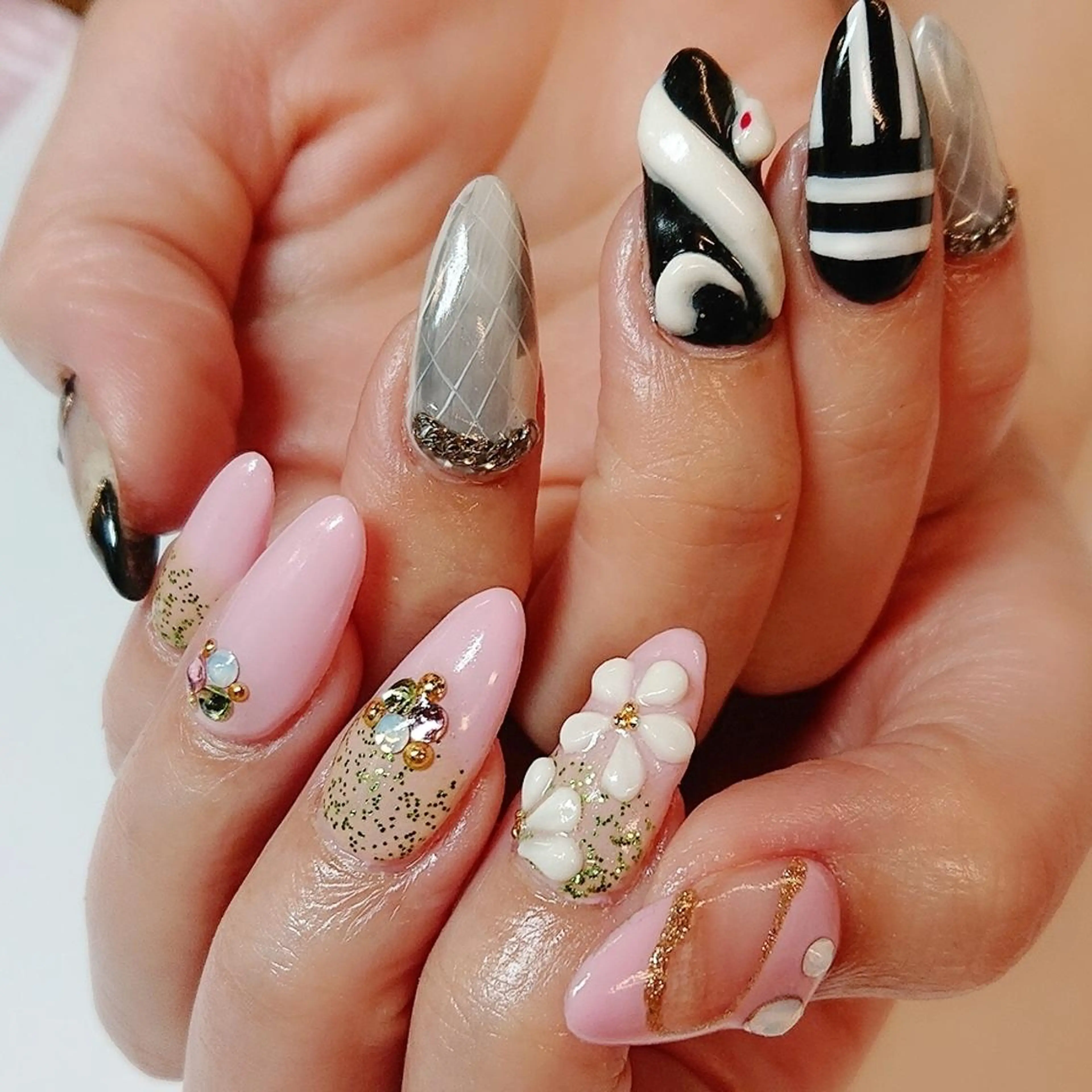 ネイル Coco Girlsのネイルデザイン