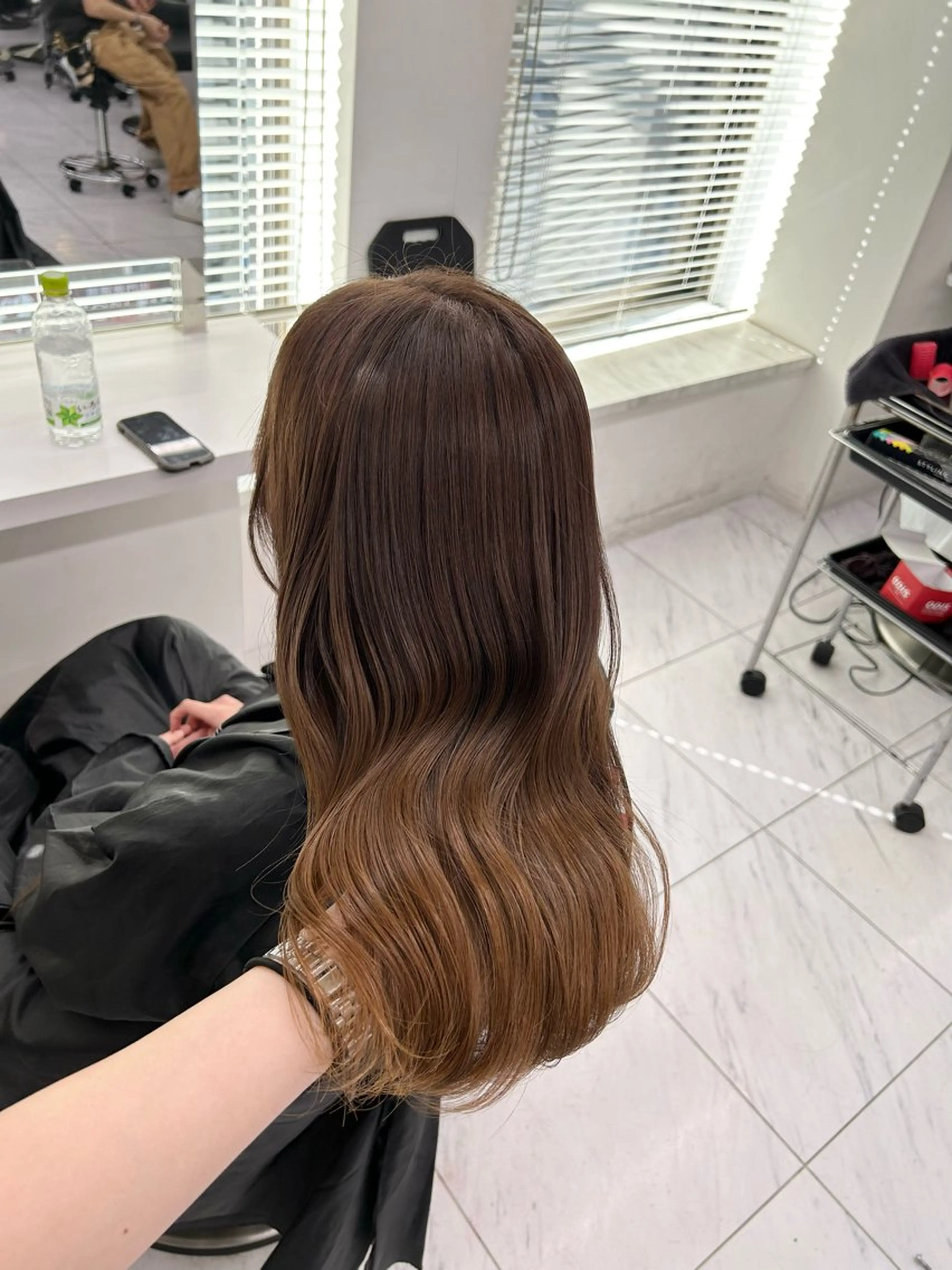 カラー ヘアカラー トリートメント 透明感ベージュ🤎 ナチュラルレイヤーのヘアスタイル