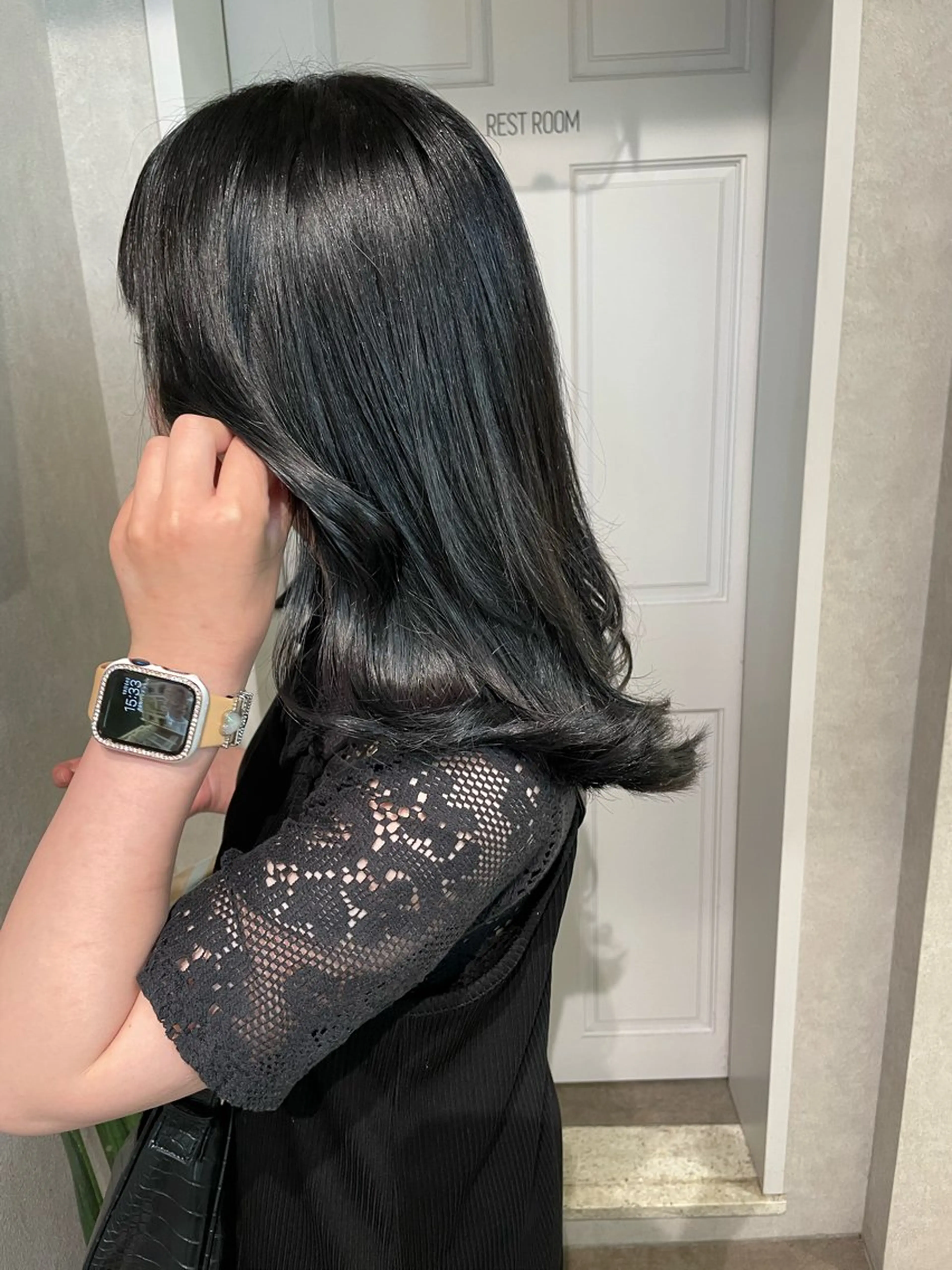 ミディアム カラー ヘアカラー トリートメント ナチュラル透明感🌱 小山美樹子のヘアスタイル