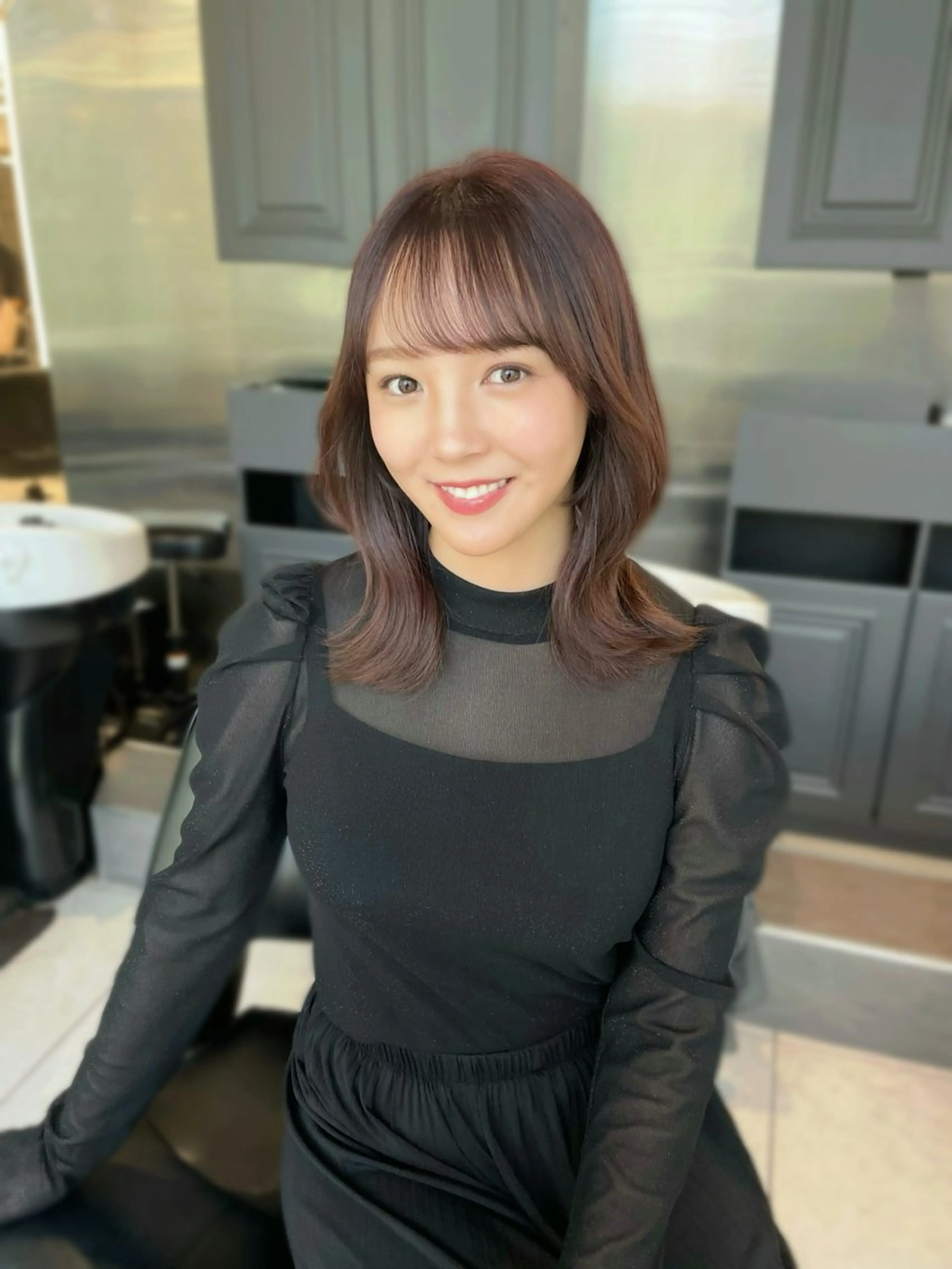 ミディアム カット ヘアカラー トリートメント 銀座／レイヤーカット 🤍内野すみれのヘアスタイル