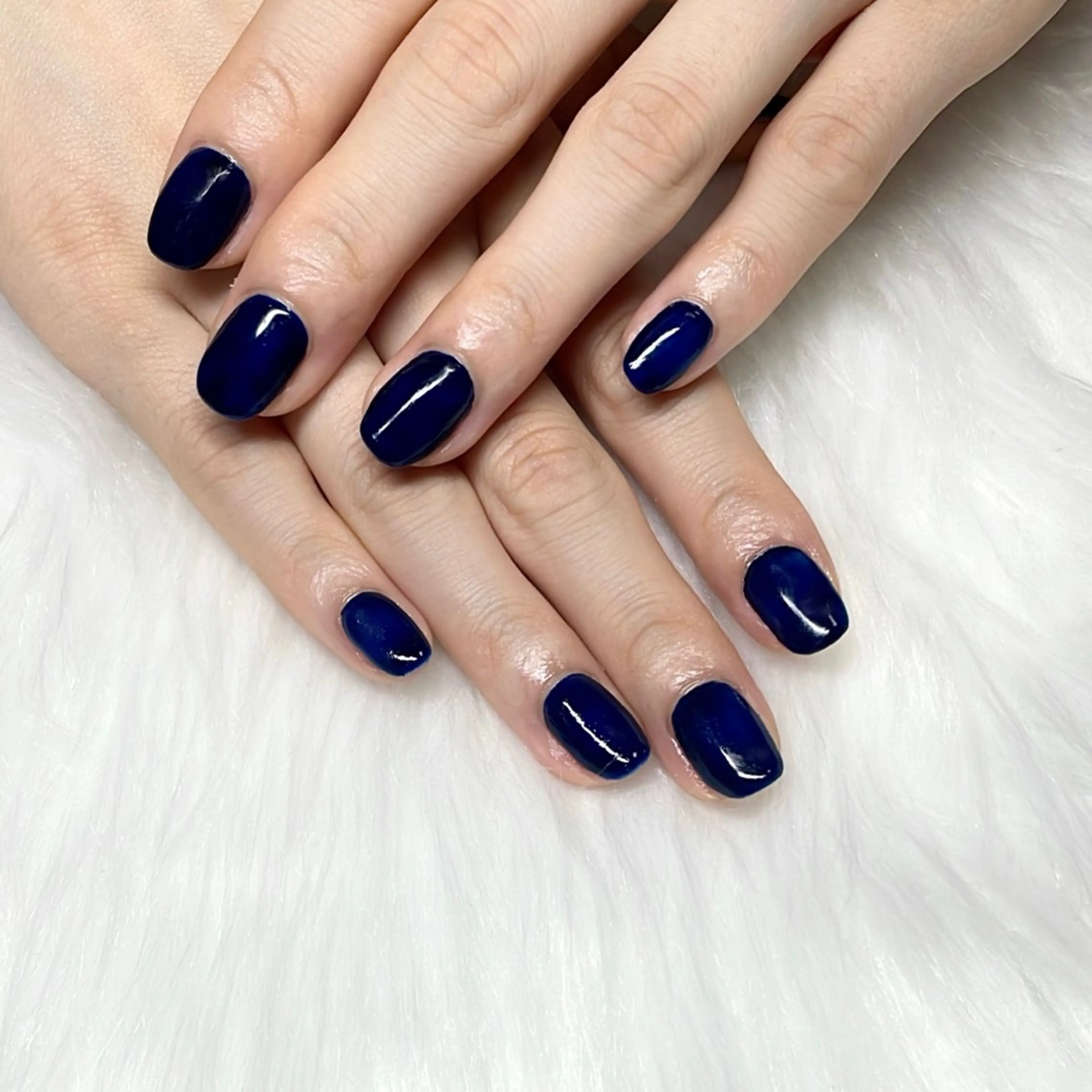 ネイル ネイビー ワンカラーネイル MOE ネイルサロンのネイルデザイン