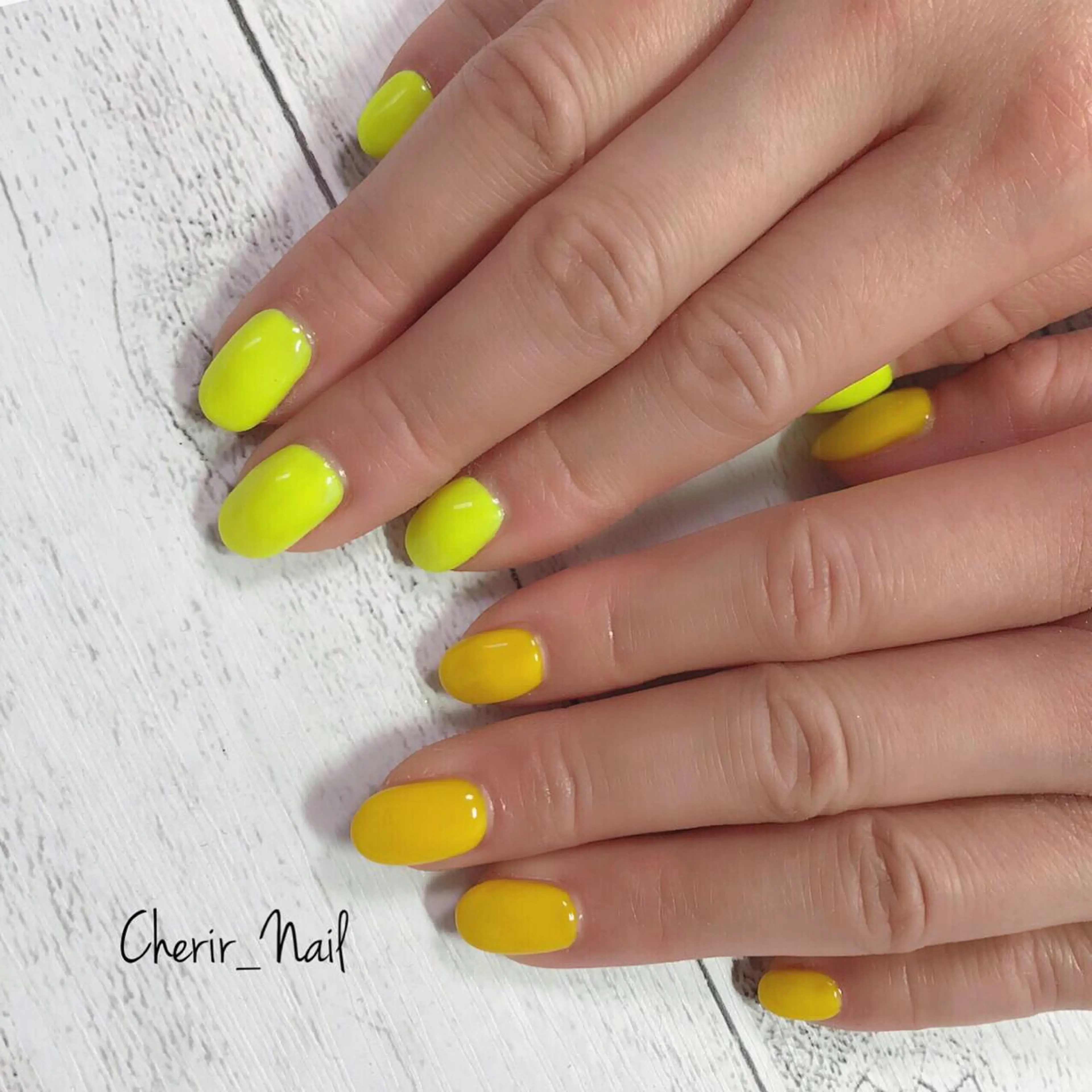 ネイル カジュアル ワンカラーネイル ショートネイル シンプルネイル 冬ネイル Cherirnail kaoriのネイルデザイン