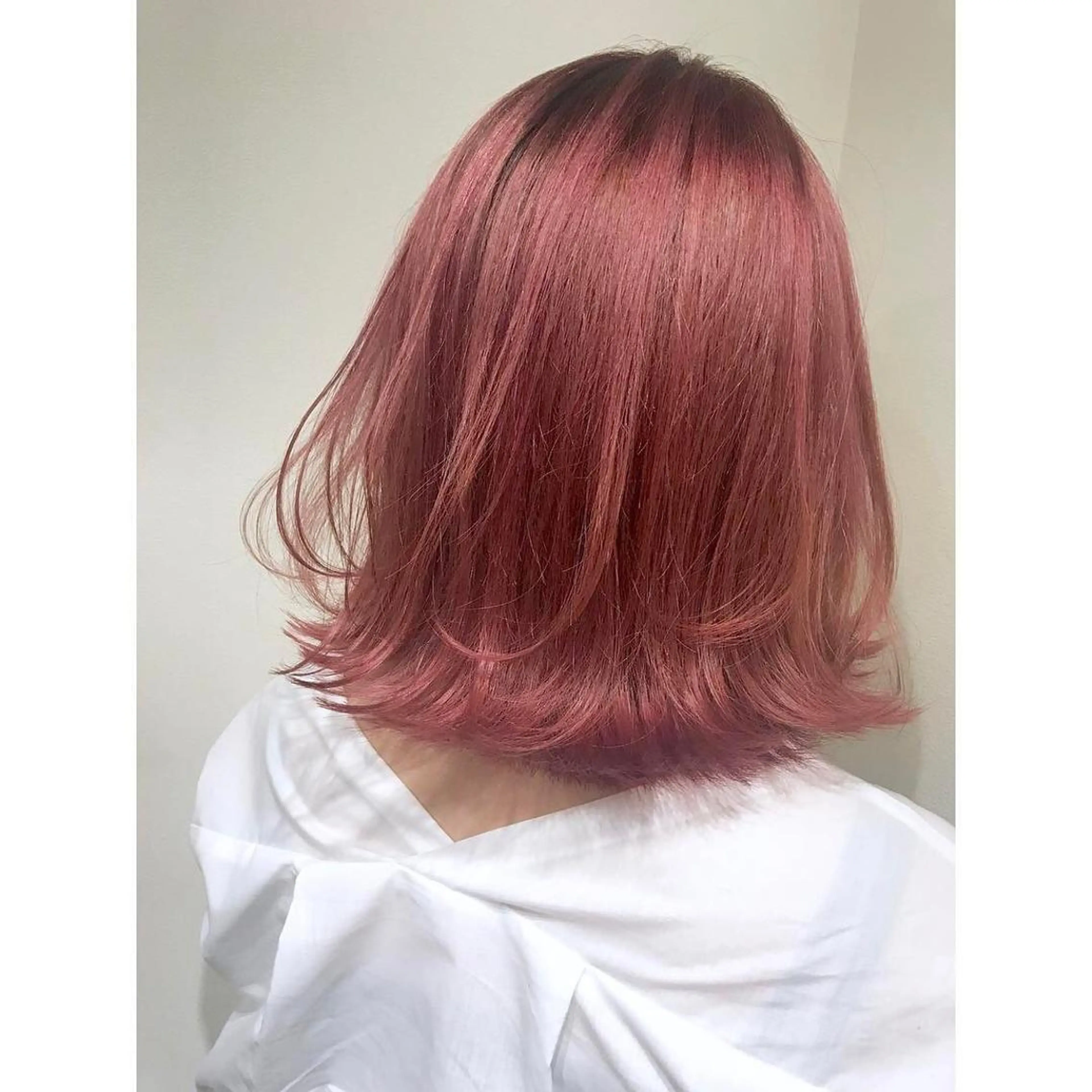 ミディアム カラー レッドカラー 似合わせ提案サラ艶♡ 彩華のヘアスタイル