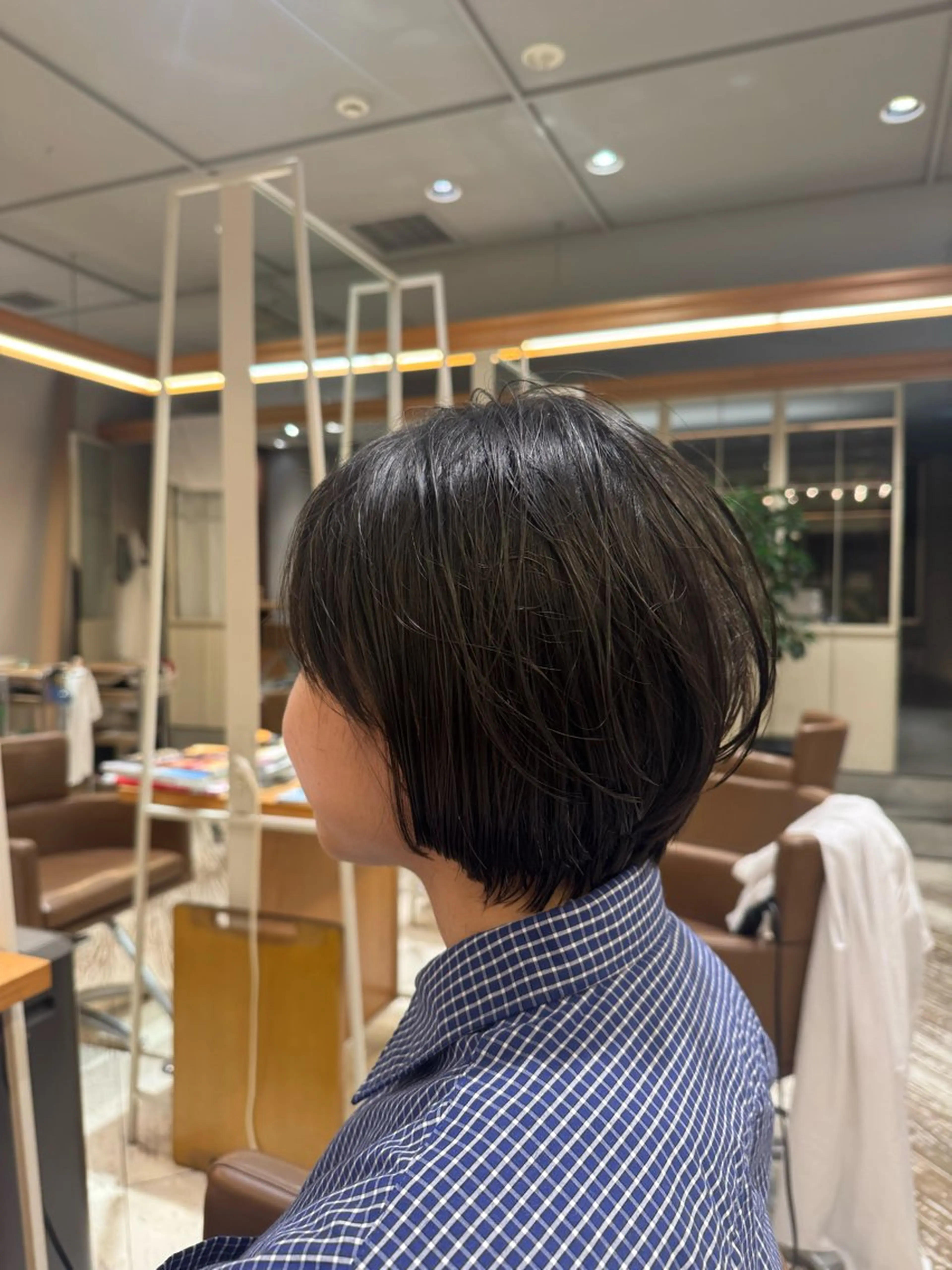 ショート カラー パーマ ショートレイヤー レイヤーカット ショートヘア ✨大人ショートヘア ✨ロイのヘアスタイル