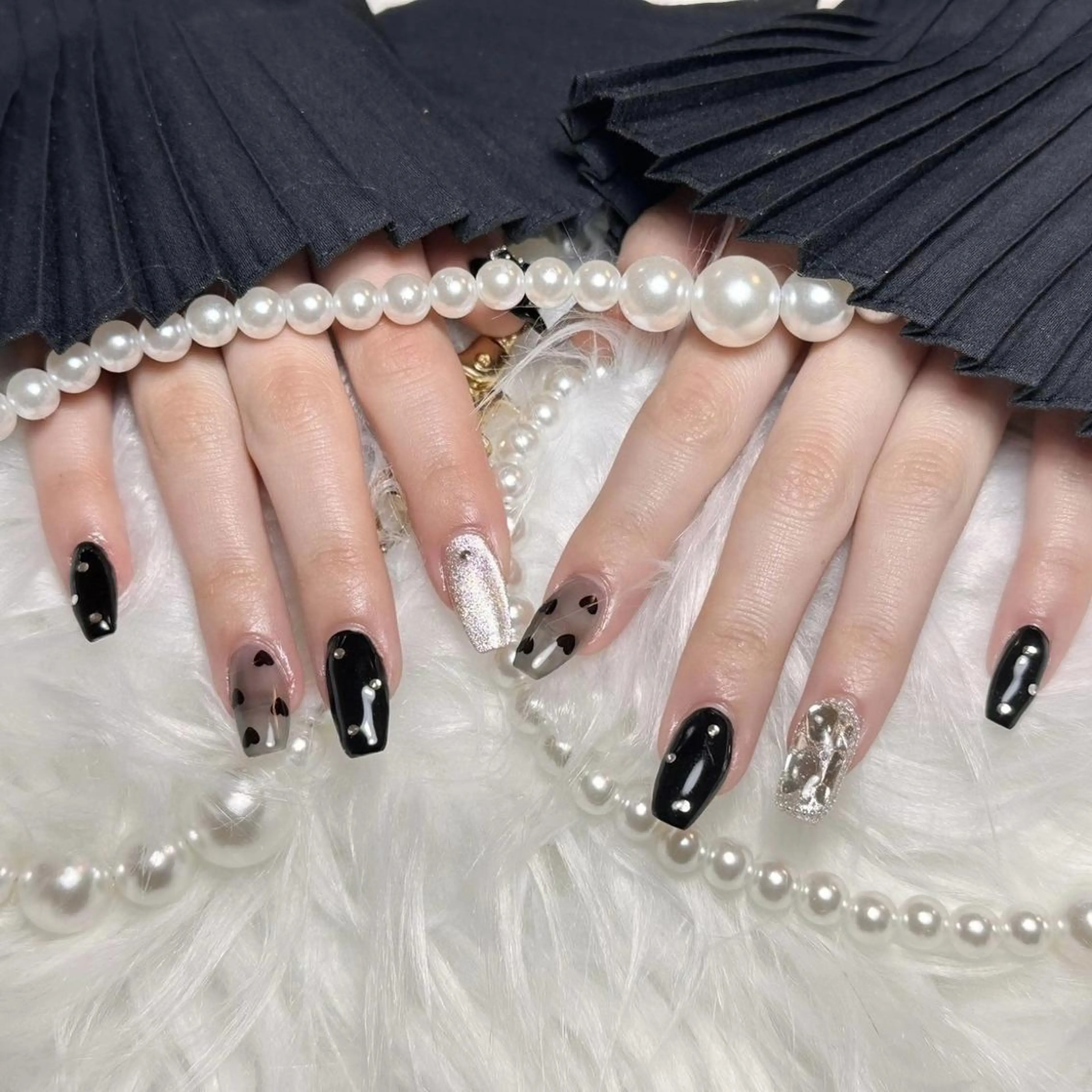 ネイル RAFFINE 月🦋🩵のネイルデザイン