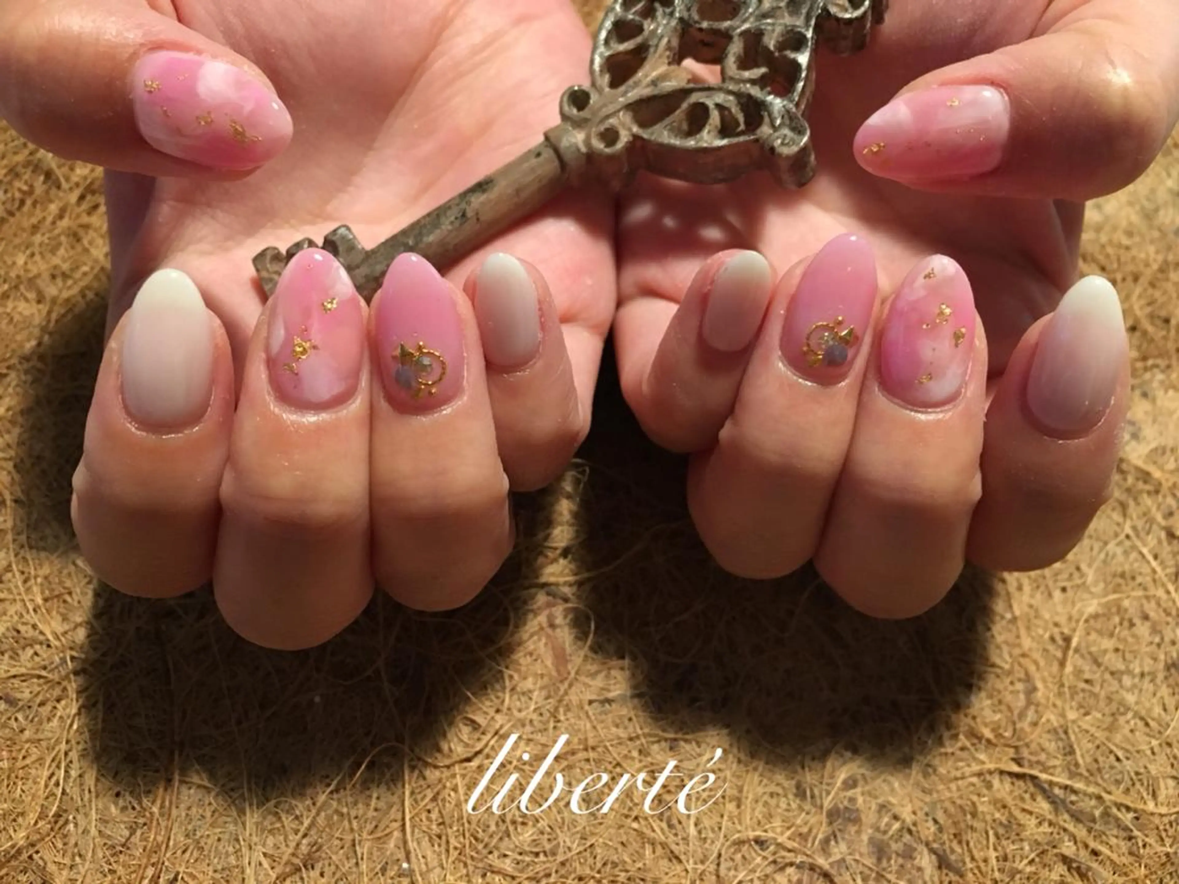 ネイル liberté (リベルテ)のネイルデザイン