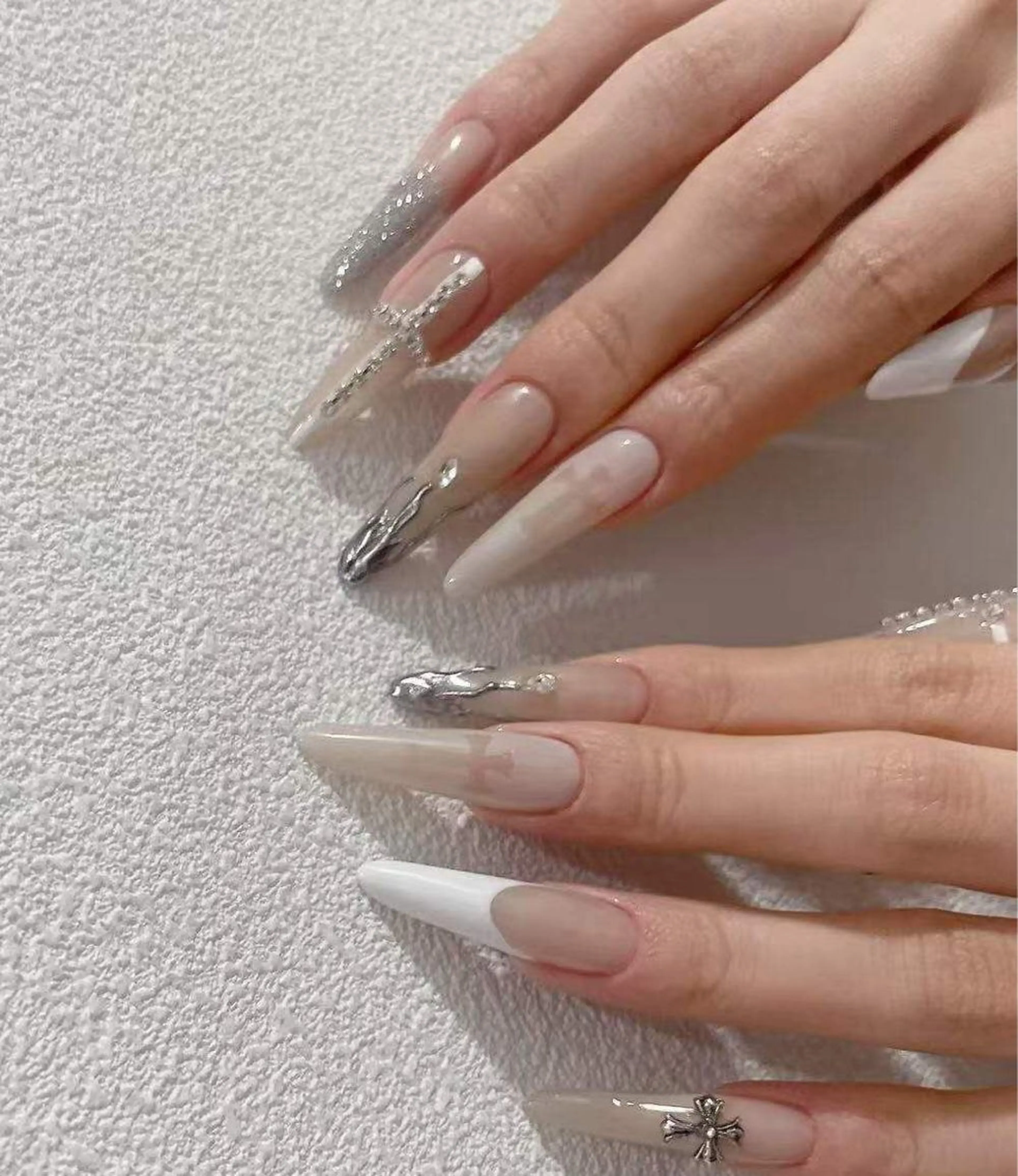 ネイル オーロラネイル フラワーネイル フットネイル フレンチネイル ジェルネイル ハンドネイル BabyYouMi ねねのネイルデザイン