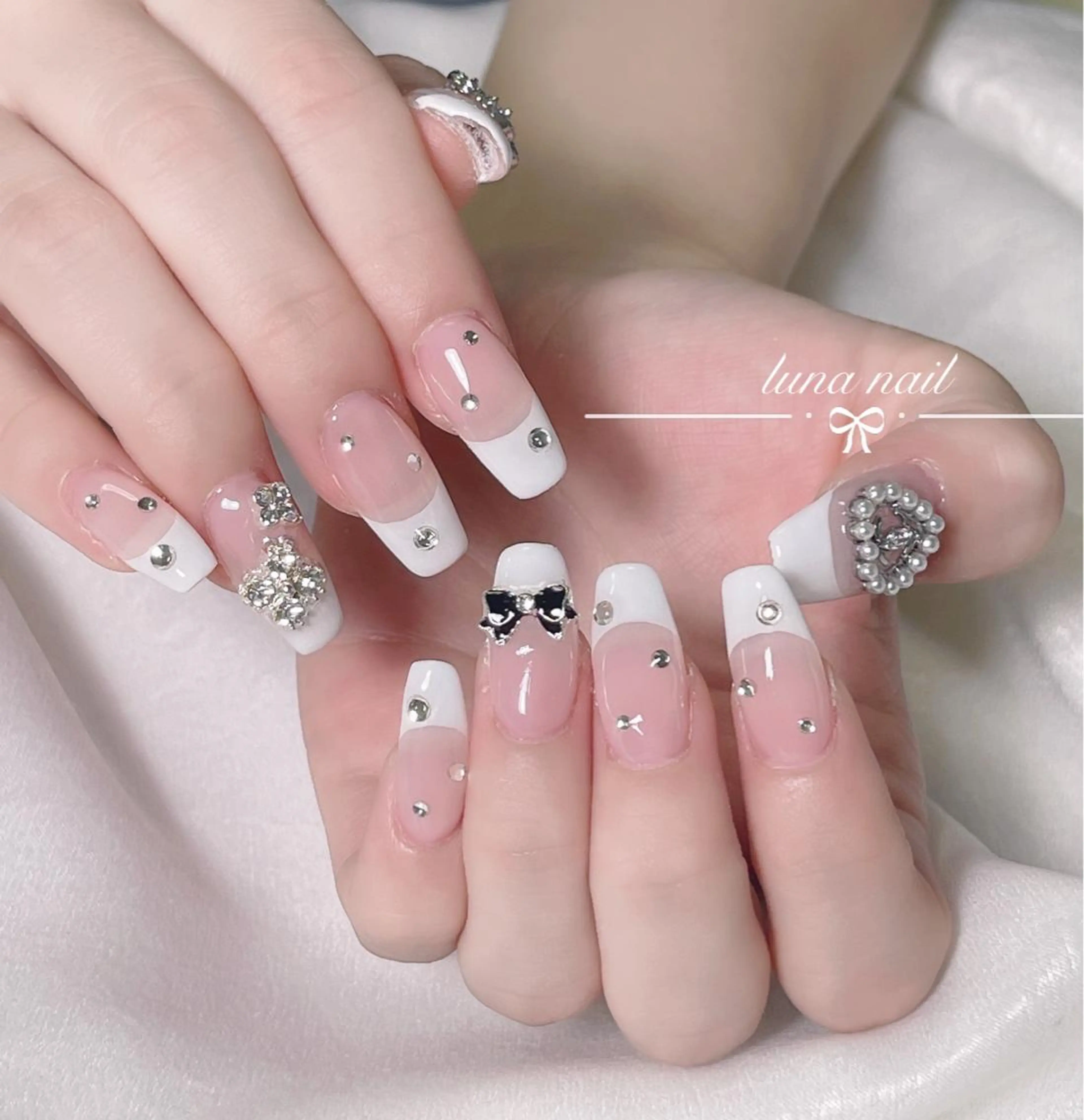 ネイル luna nail ＆eyelashのネイルデザイン