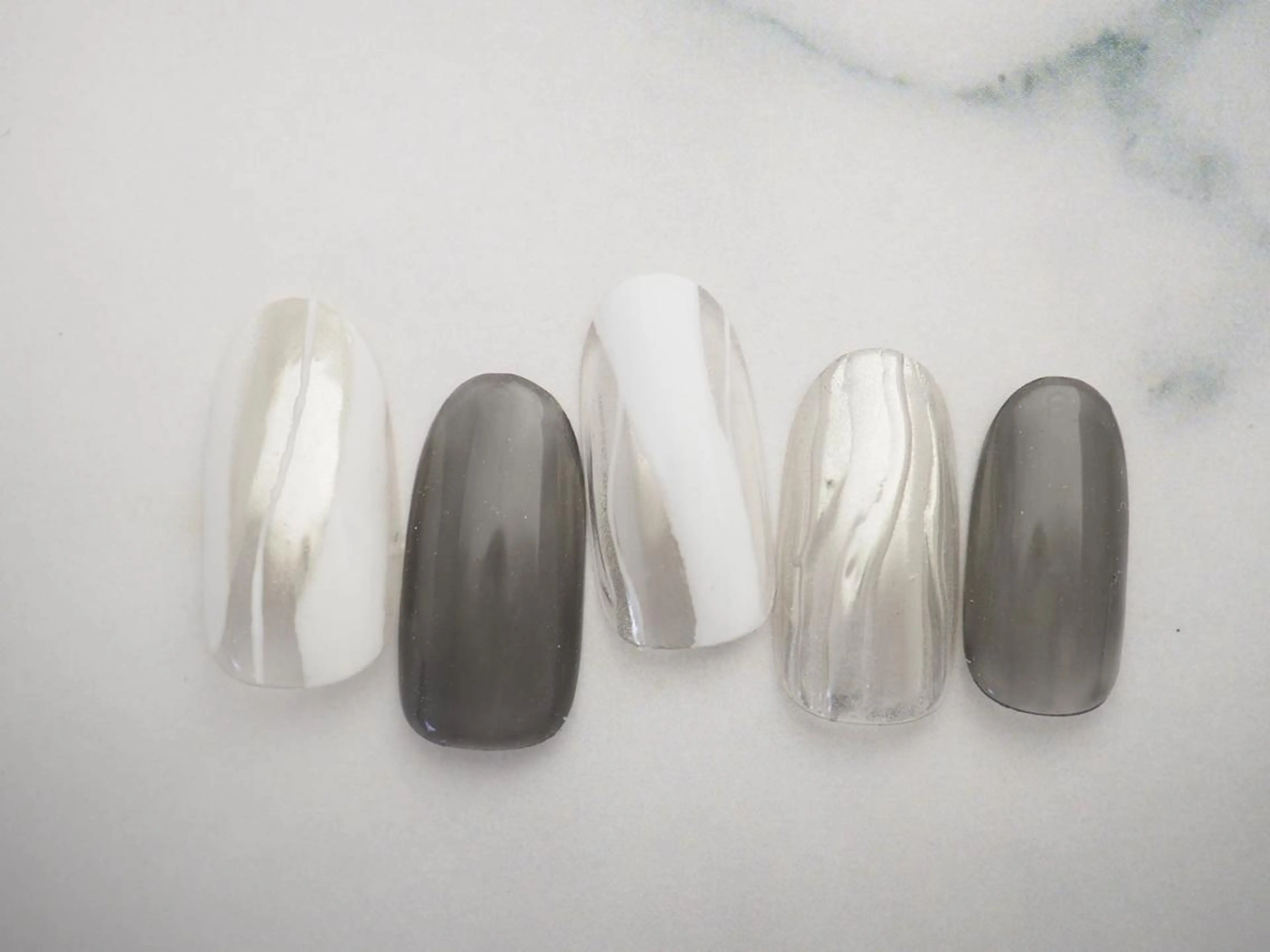 ネイル トップネイリスト Ribbon立川店のネイルデザイン