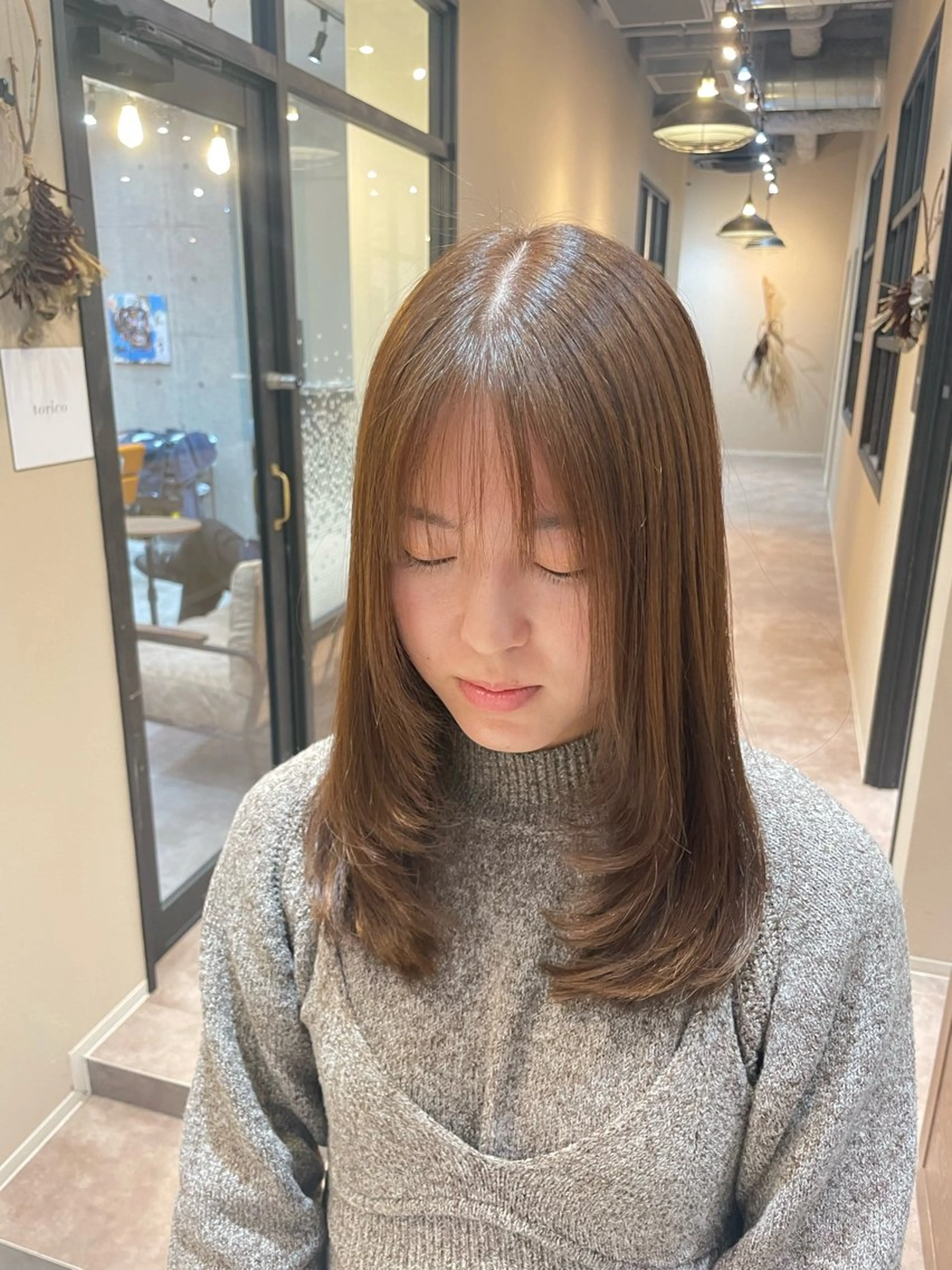 セミロング カラー ✨ハイトーン✨ダブル カラー✨シバサキのヘアスタイル