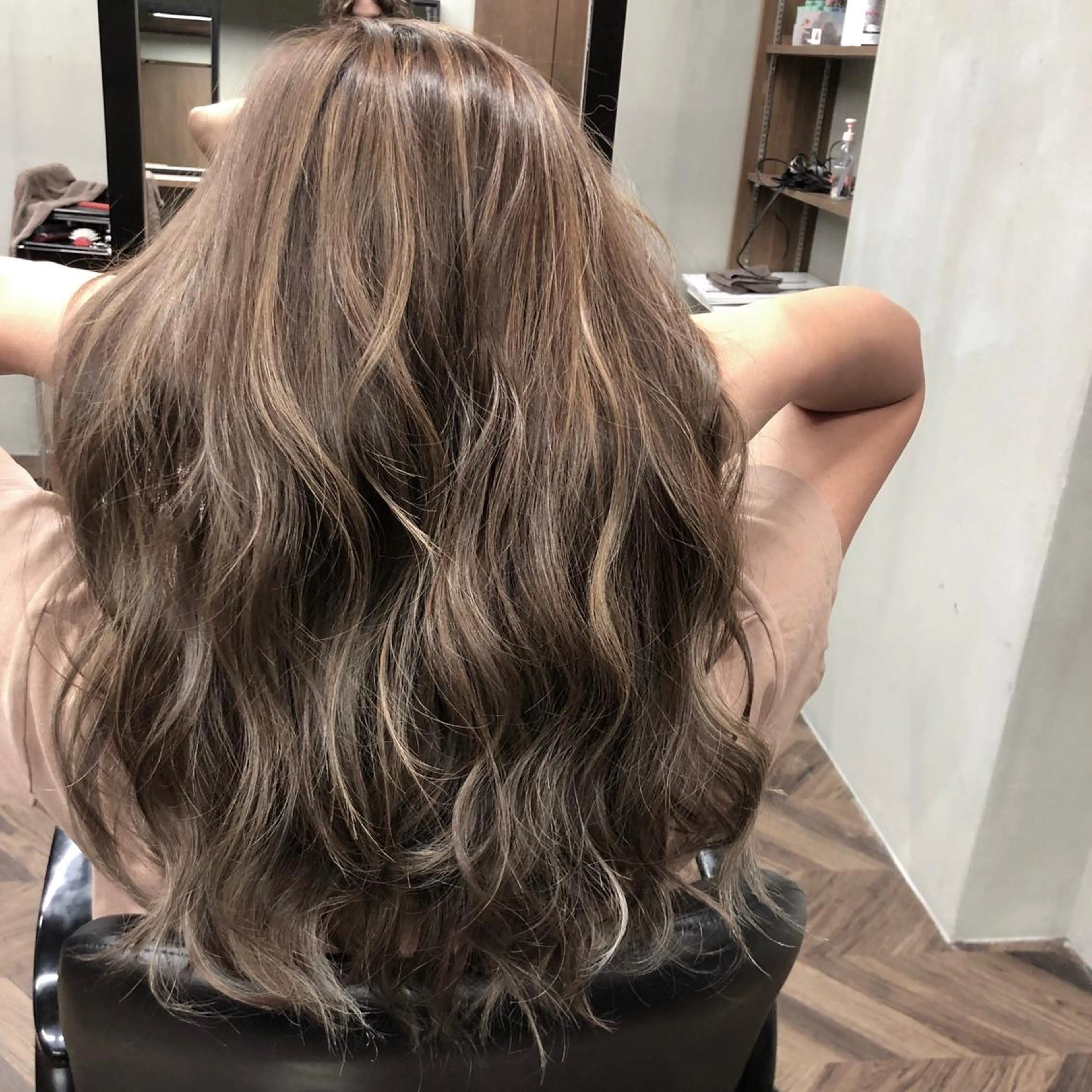 ロング カラー パーマ ヘアアレンジ マツエク・マツパ カット ヘアカラー 山崎 義弘のヘアスタイル