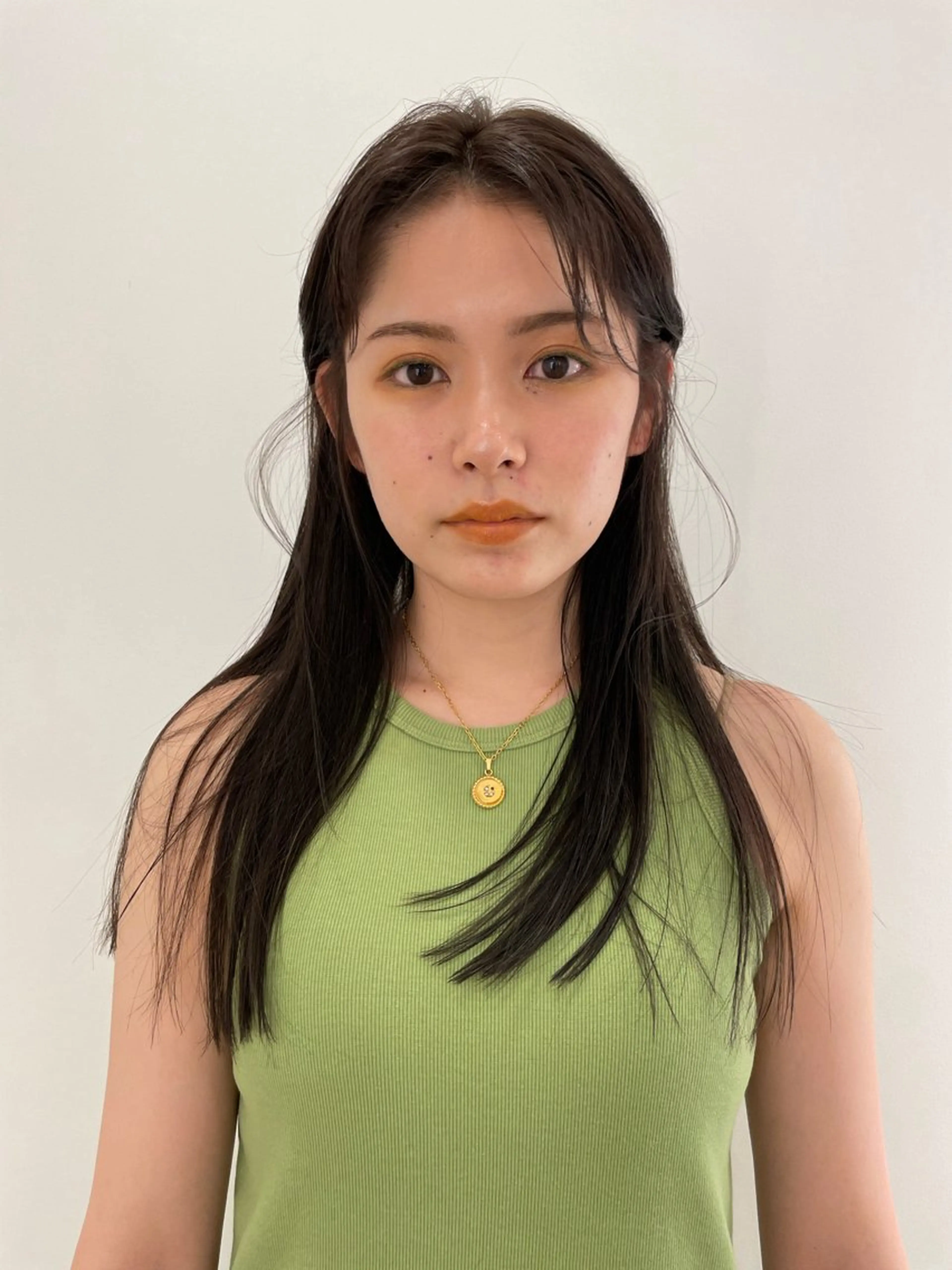 ロング カラー 浦野 未来のヘアスタイル