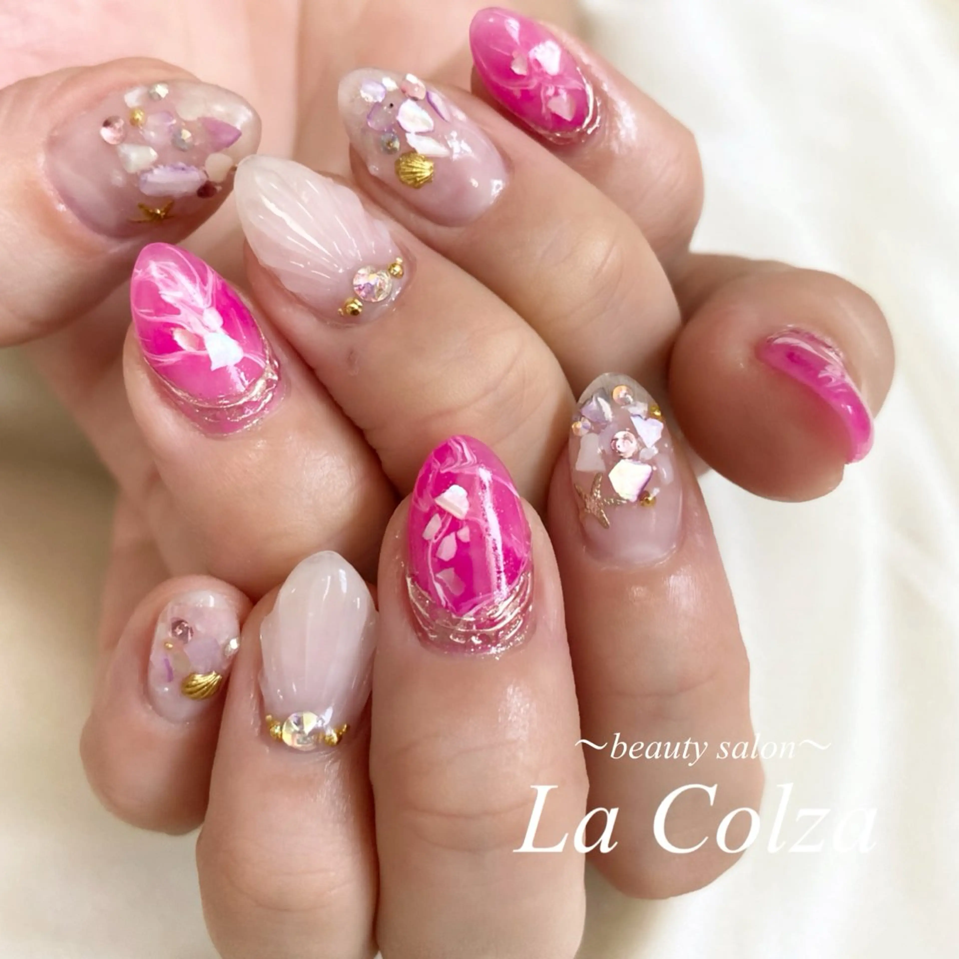 ネイル La Colzaのネイルデザイン