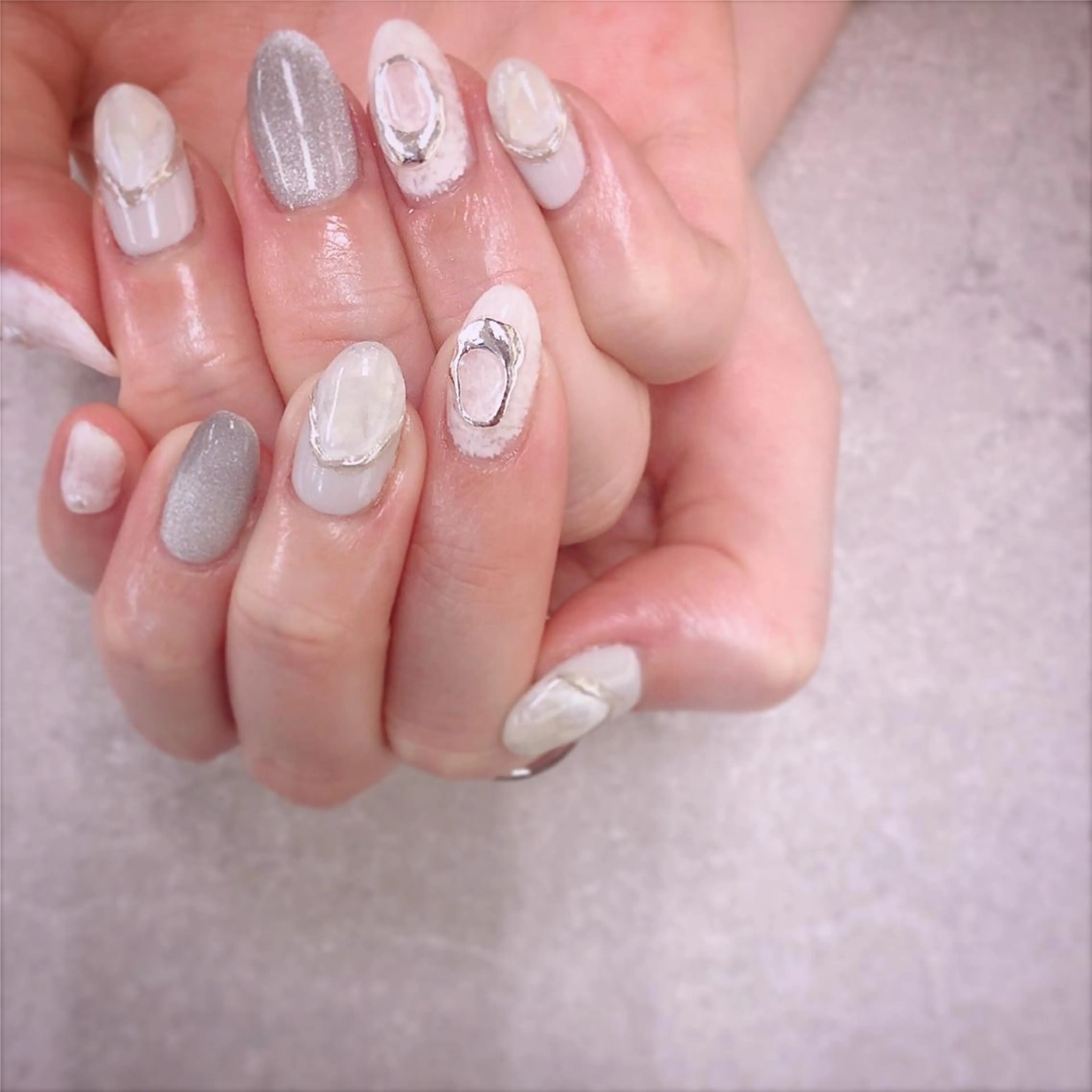 ネイル マグネットネイル ニュアンスネイル ホワイト ハンドネイル ハンドケア FASTNAIL PLUS 新宿店のネイルデザイン