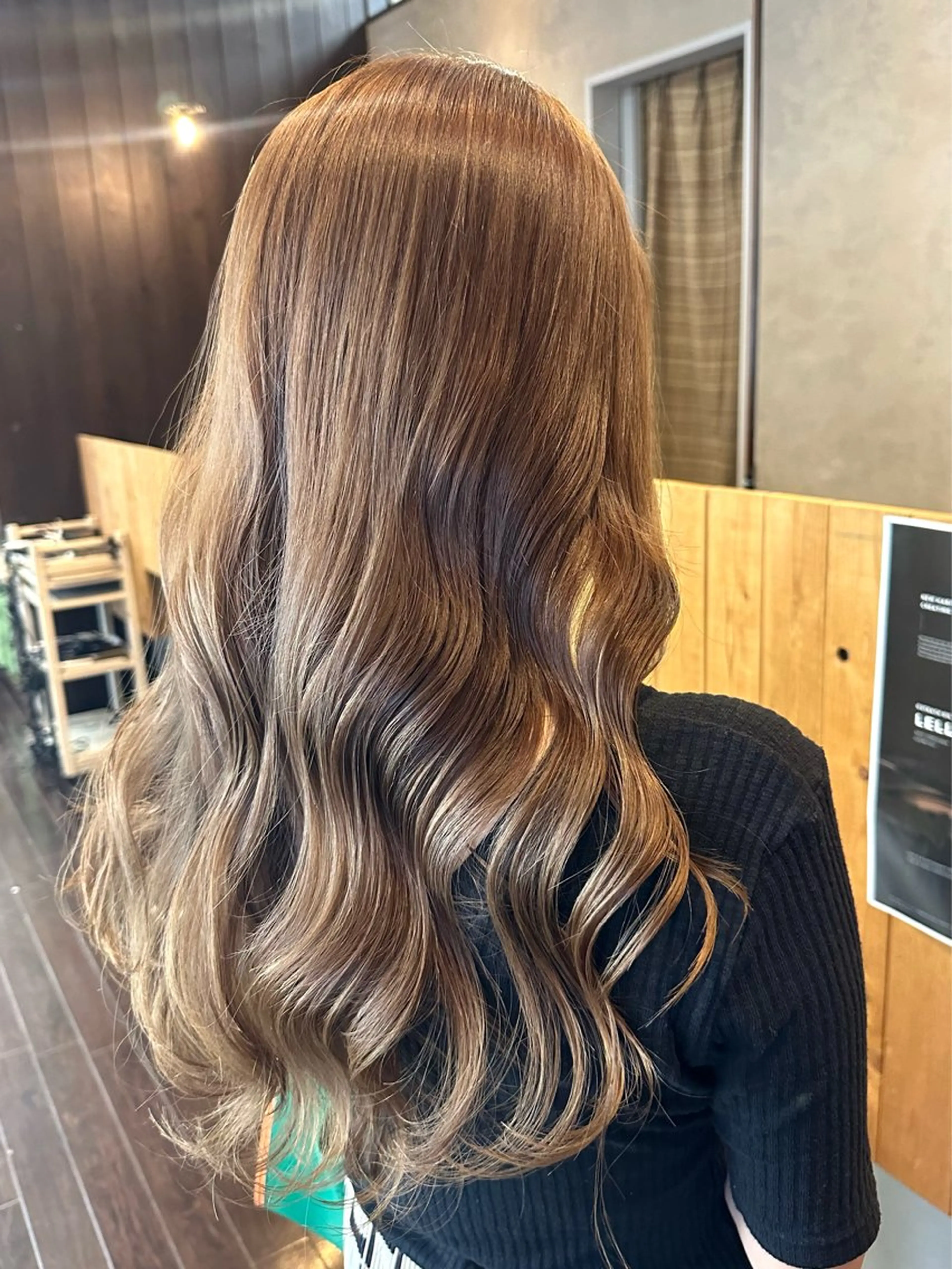 ロング カラー ベージュカラー ミルクティーベージュ ヘアカラー BRANCHÉ小牧/ 西尾 美月のヘアスタイル