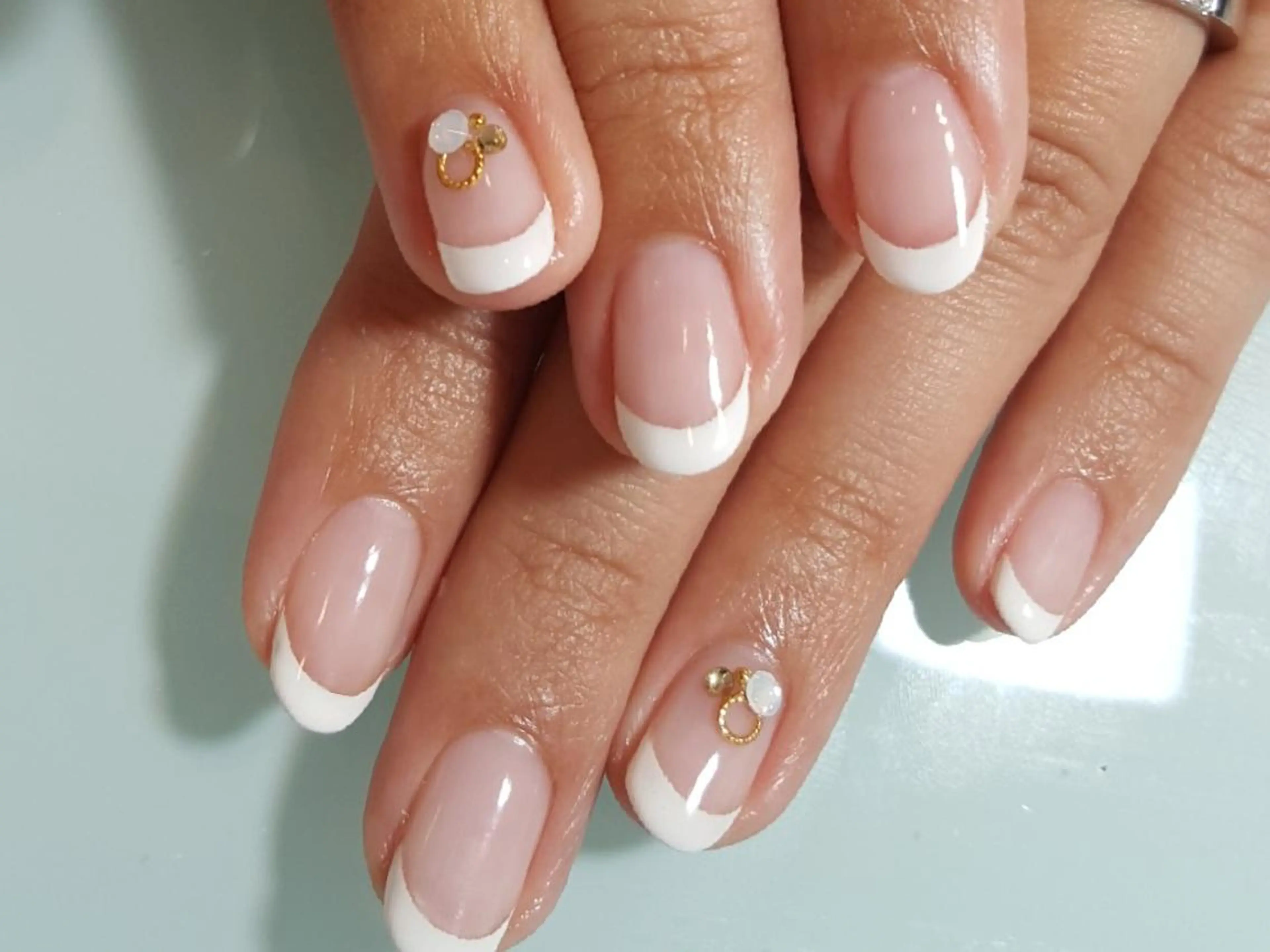 ネイル アートネイル フレンチネイル ストーンネイル 人気エリア💖完全個室【ルリエ】所属・ネイルサロン Lelienルリエのネイルデザイン