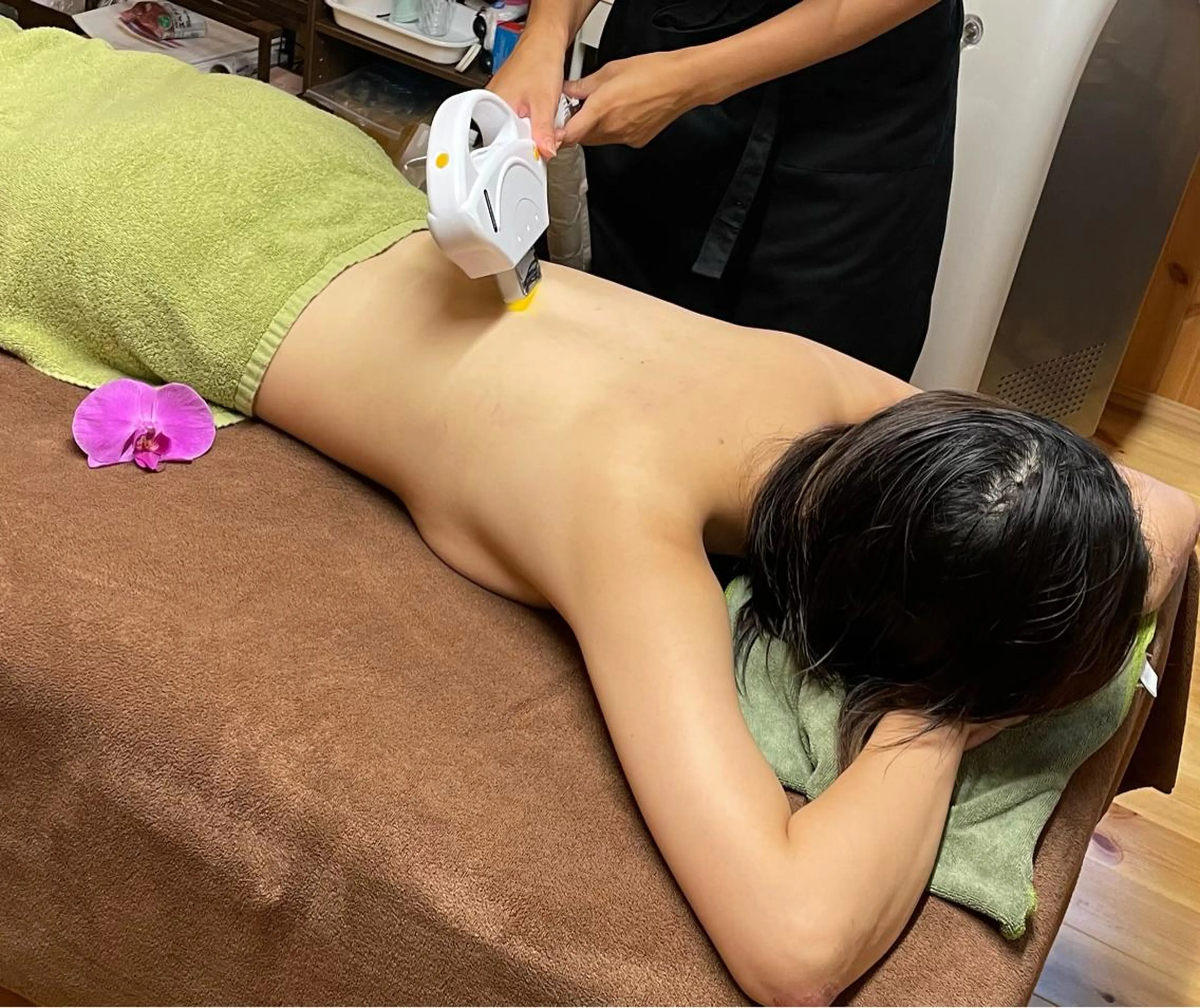 【全身脱毛】顔、VIO込の写真