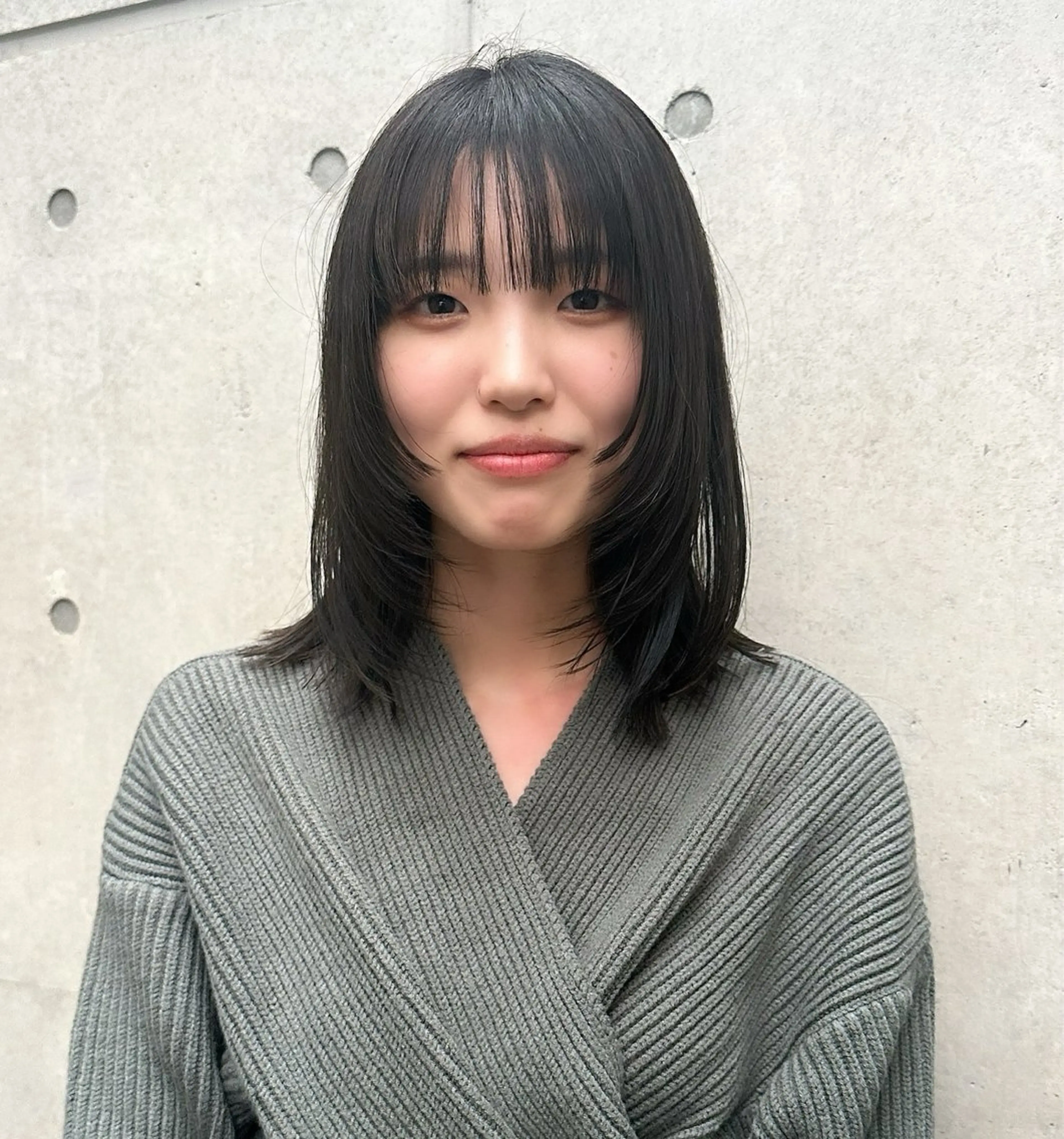 ミディアム 顔まわりレイヤー レイヤーカット 似合わせカット 沼田 大地のその他イメージ