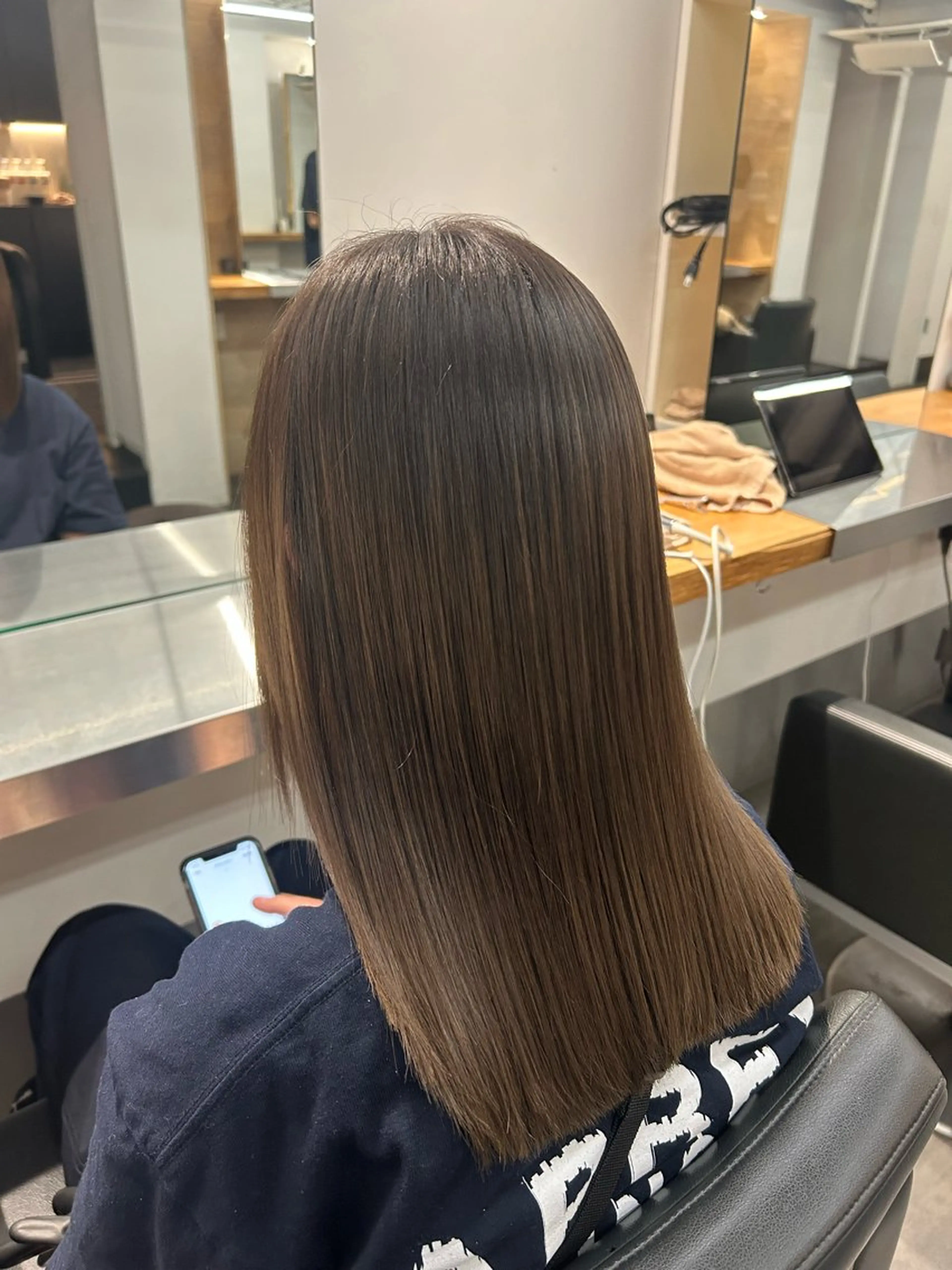 ミディアム 中橋 愛子のヘアスタイル