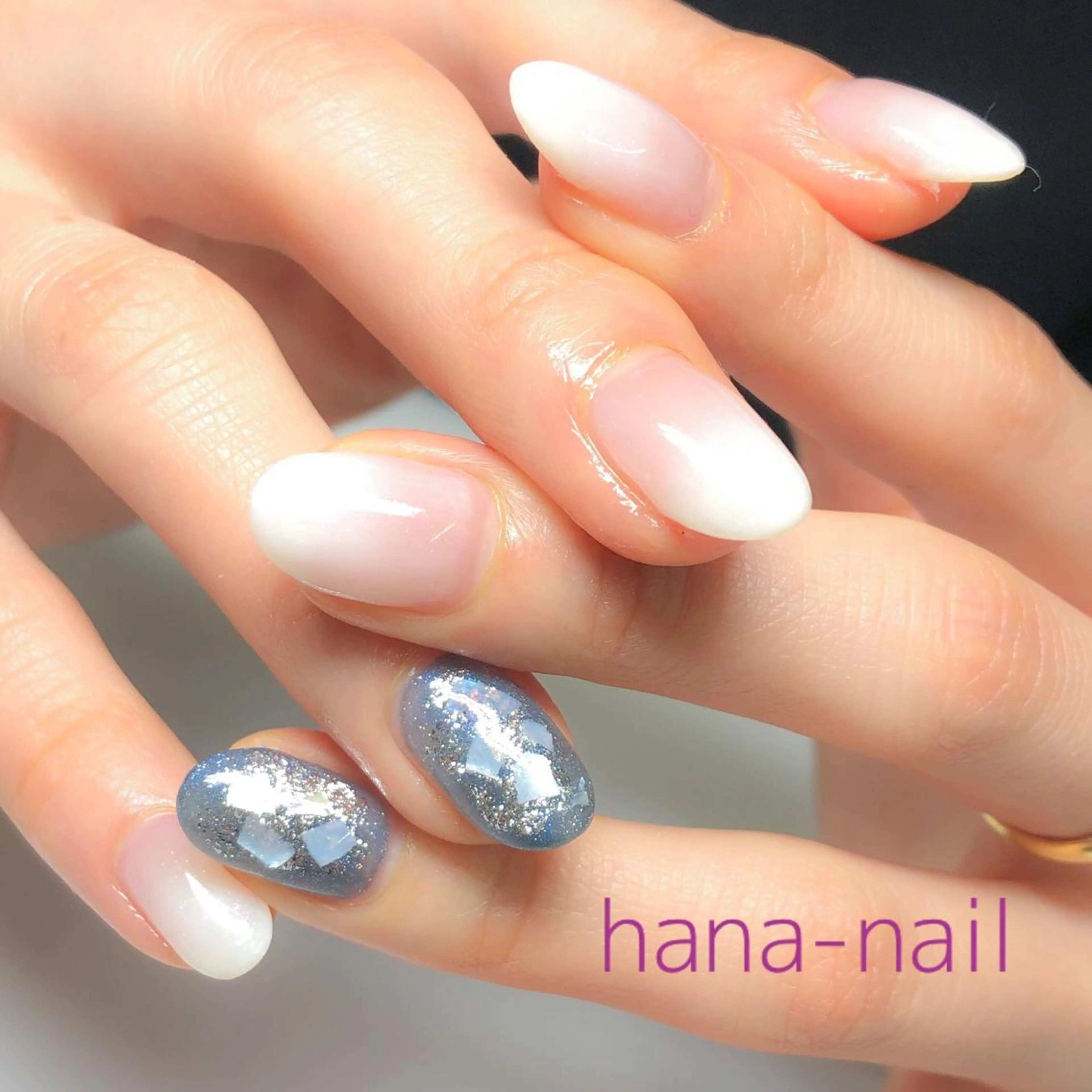 ネイル アートネイル ブルー ジェルネイル グラデーション ラメ(グリッター) Kao hana-nailのネイルデザイン