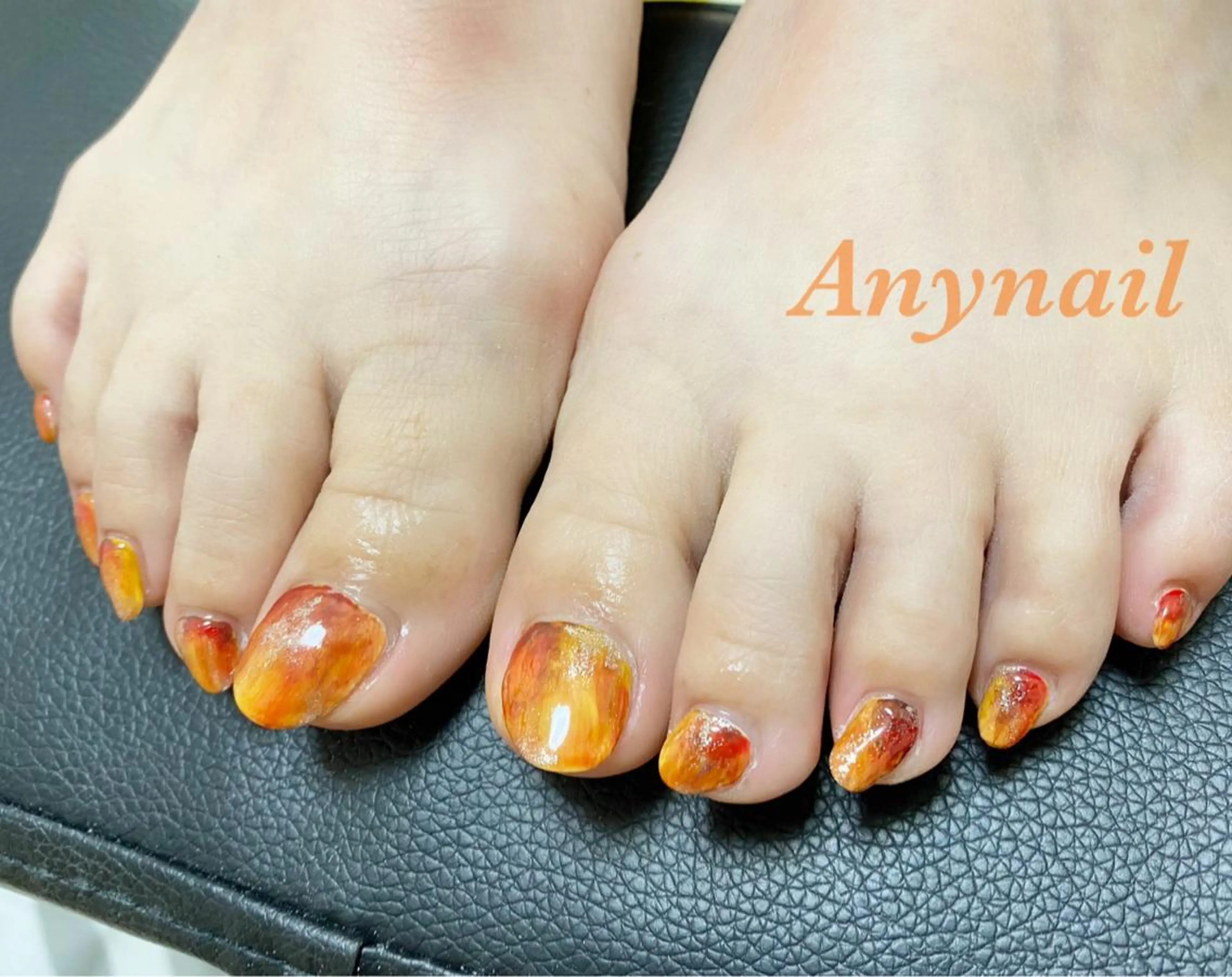 ネイル フットネイル オレンジ 夏ネイル 岩澤 恵子のネイルデザイン