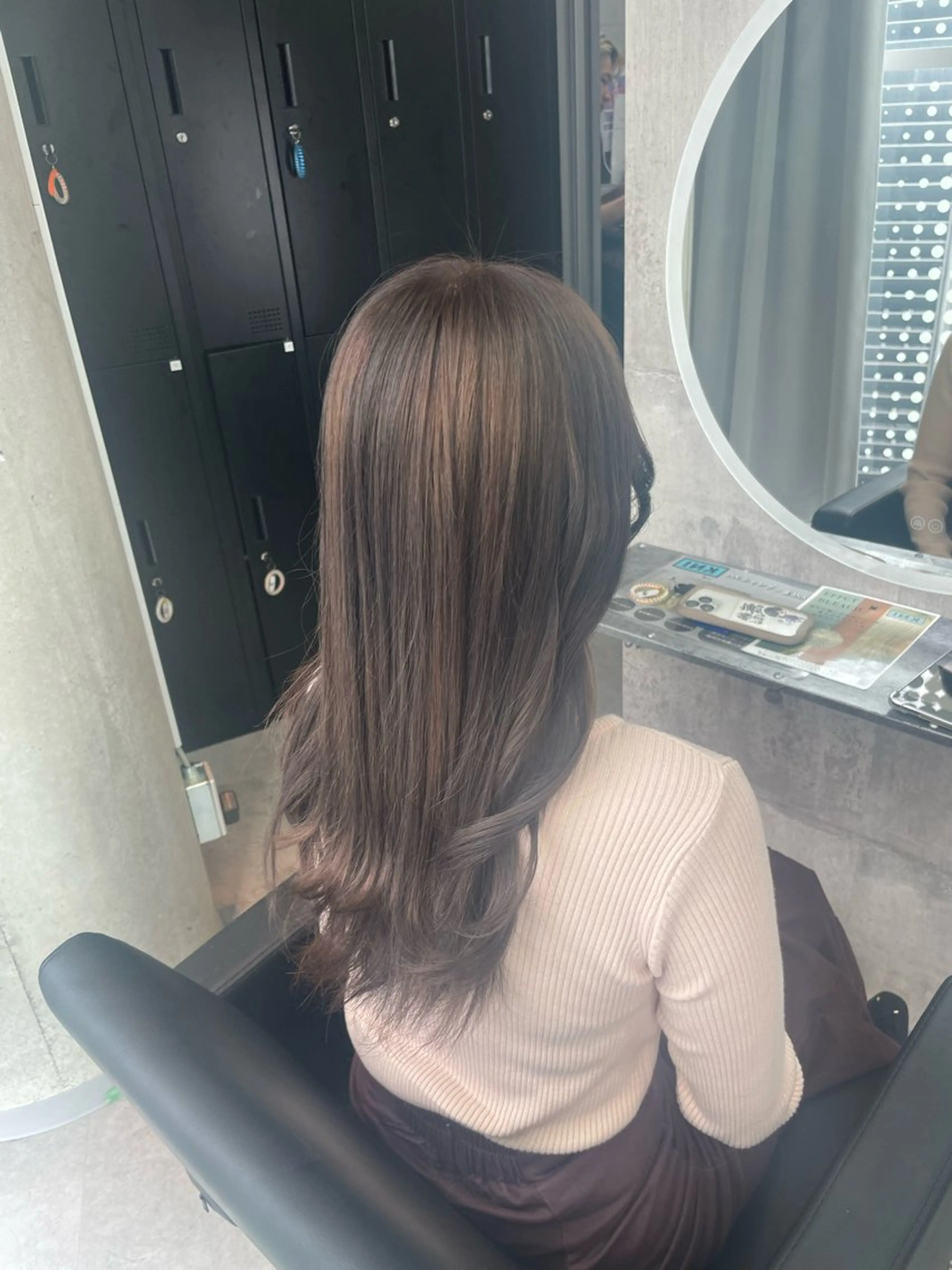 ロング カラー 透明感カラー ハイトーン×デザイン 🪽🫧HIKARIのヘアスタイル