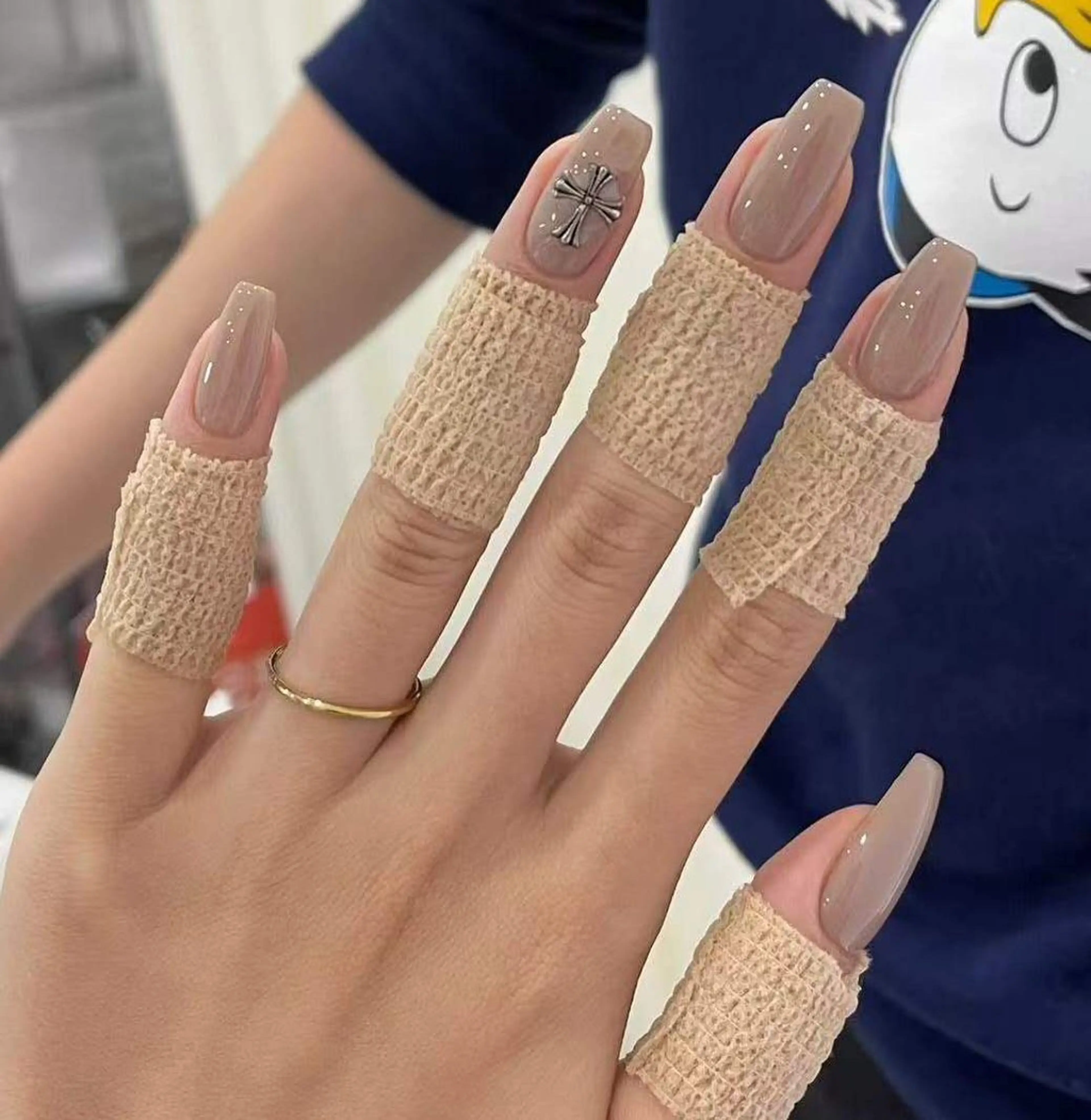 ネイル オーロラネイル フラワーネイル フットネイル フレンチネイル ジェルネイル ハンドネイル BabyYouMi ねねのネイルデザイン