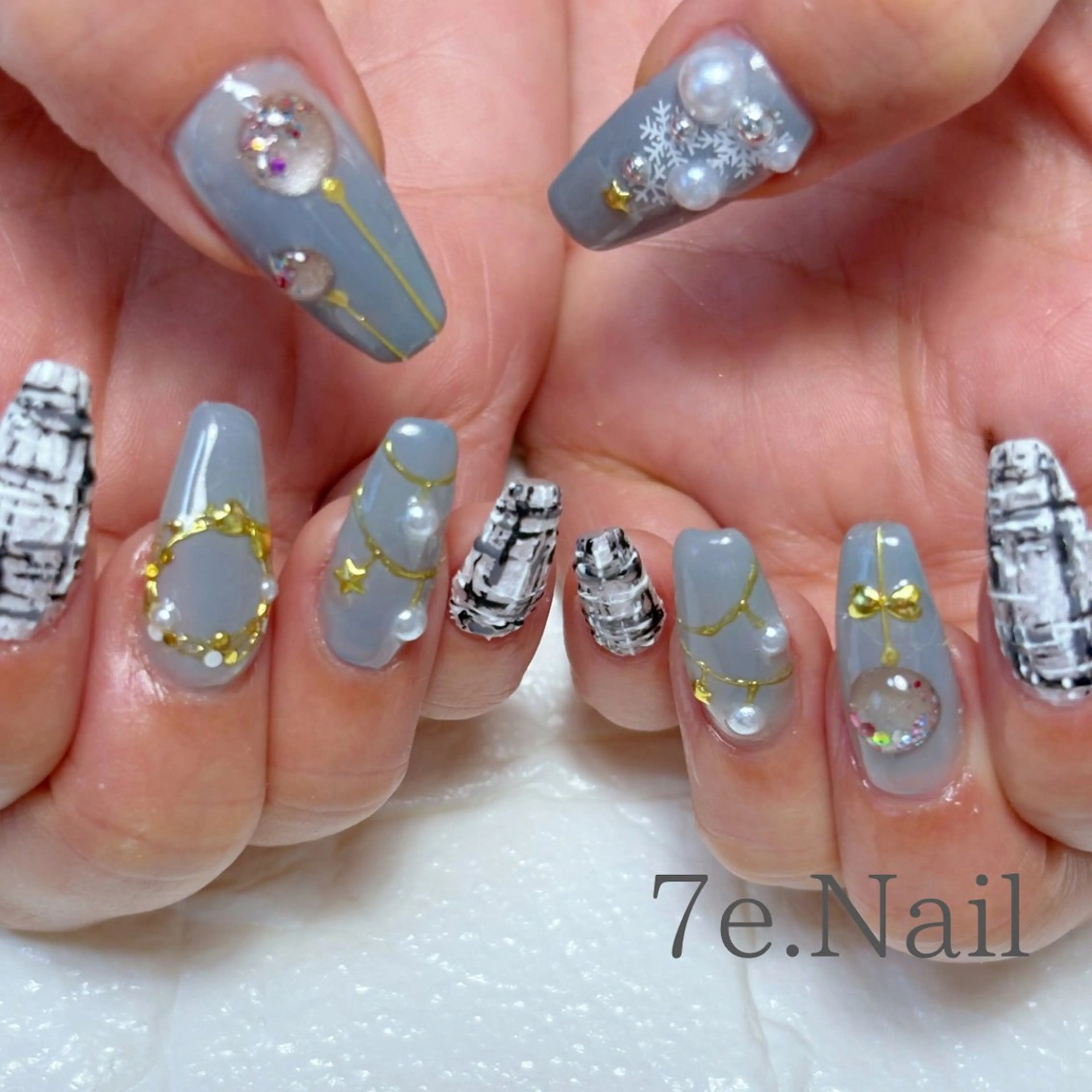 ネイル 7e. Nailのネイルデザイン