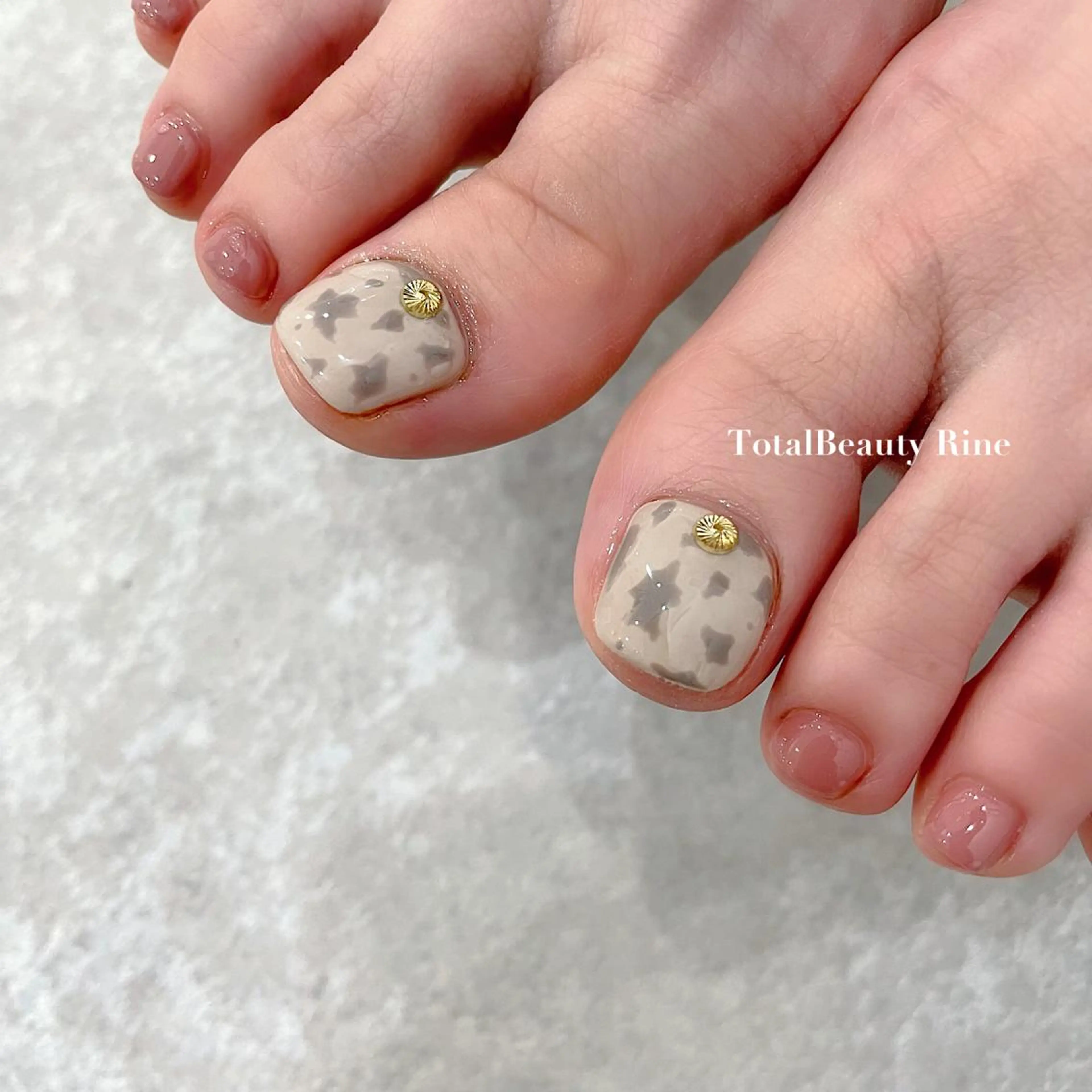 ネイル nail&eyelash Rine所属・Rine 放出 (リネ)のネイルデザイン