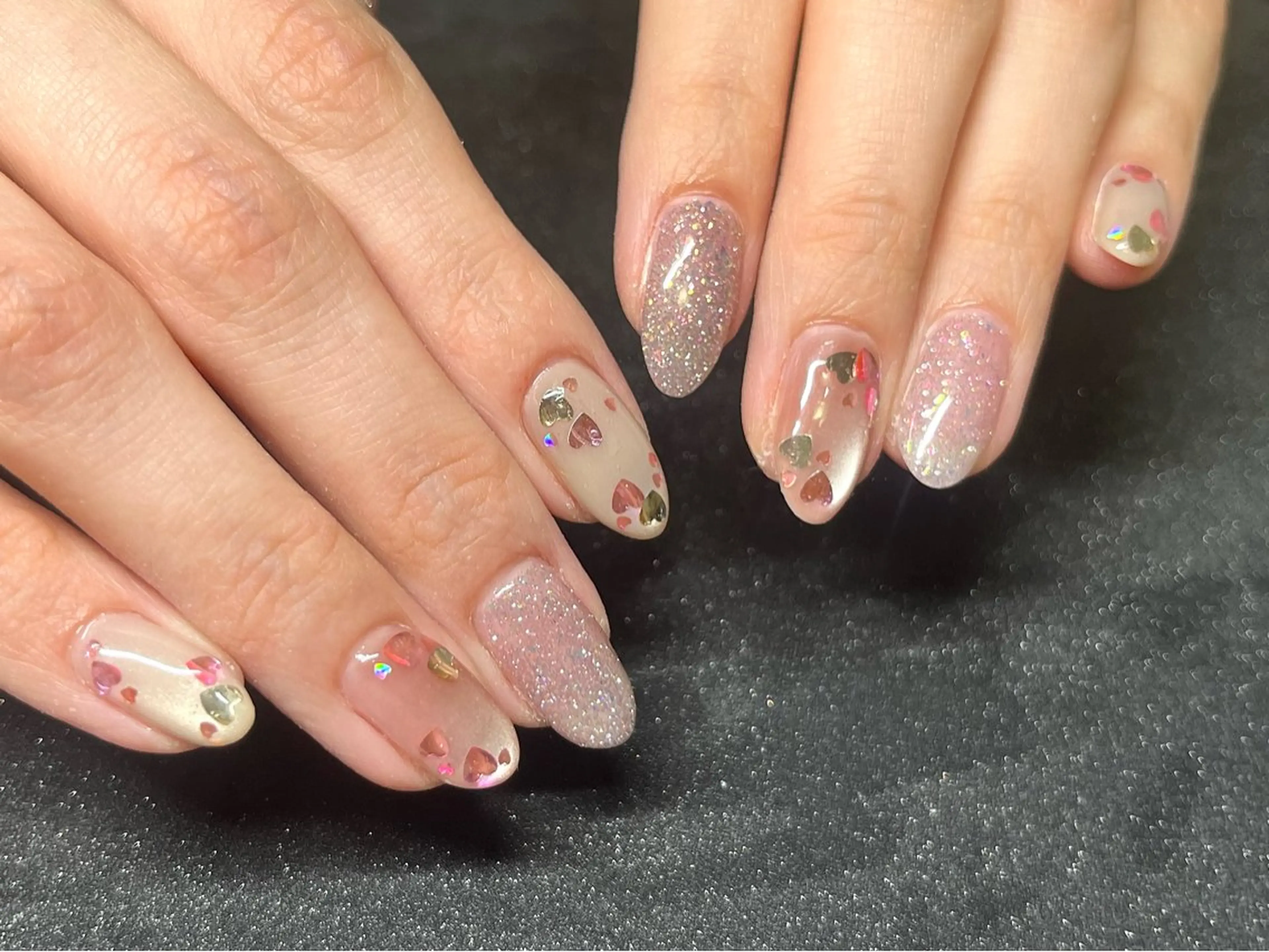 ネイル ハート マグネットネイル Chika .のネイルデザイン