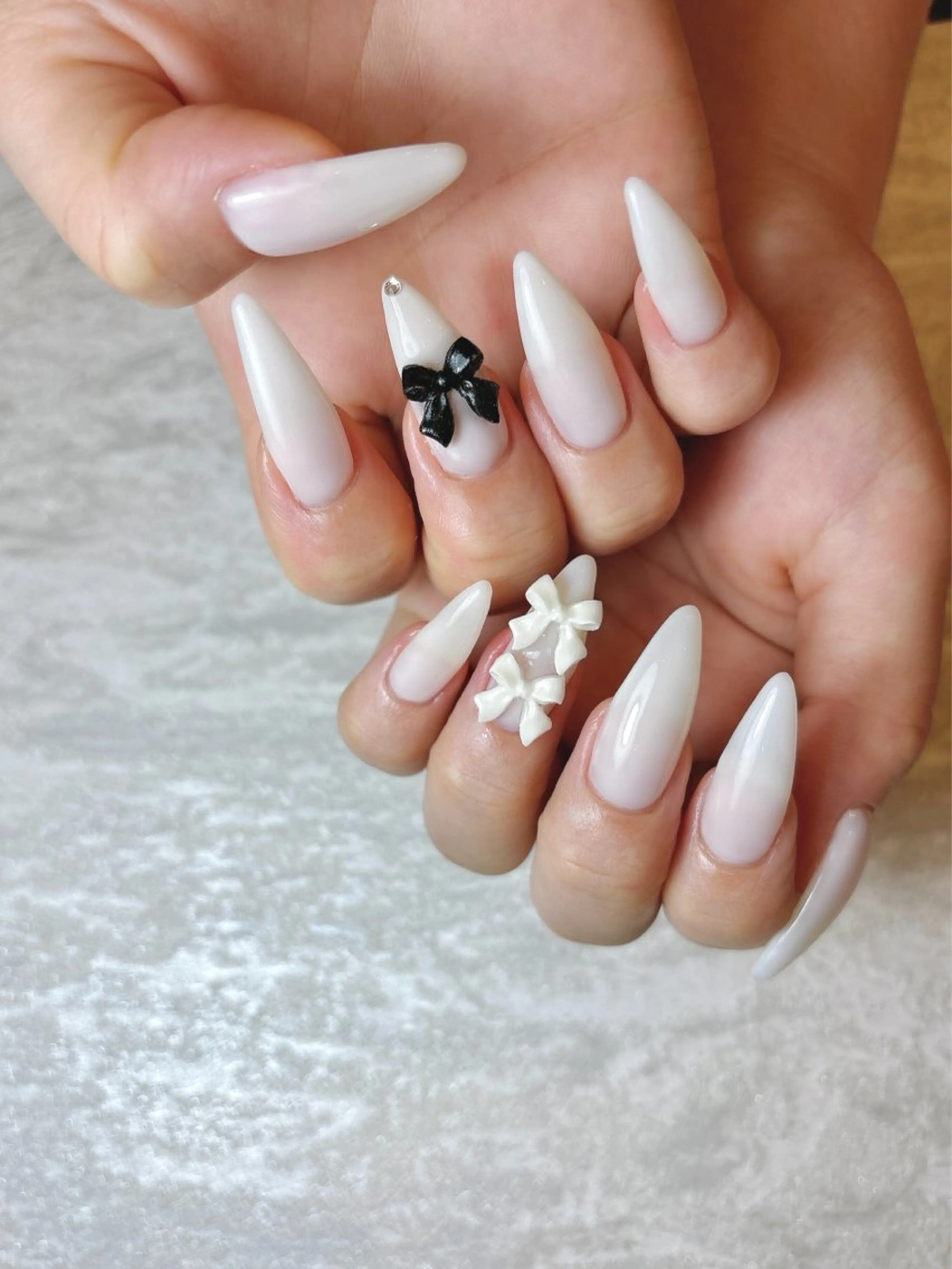 ネイル ハンドネイル Radia bykaonailsのネイルデザイン