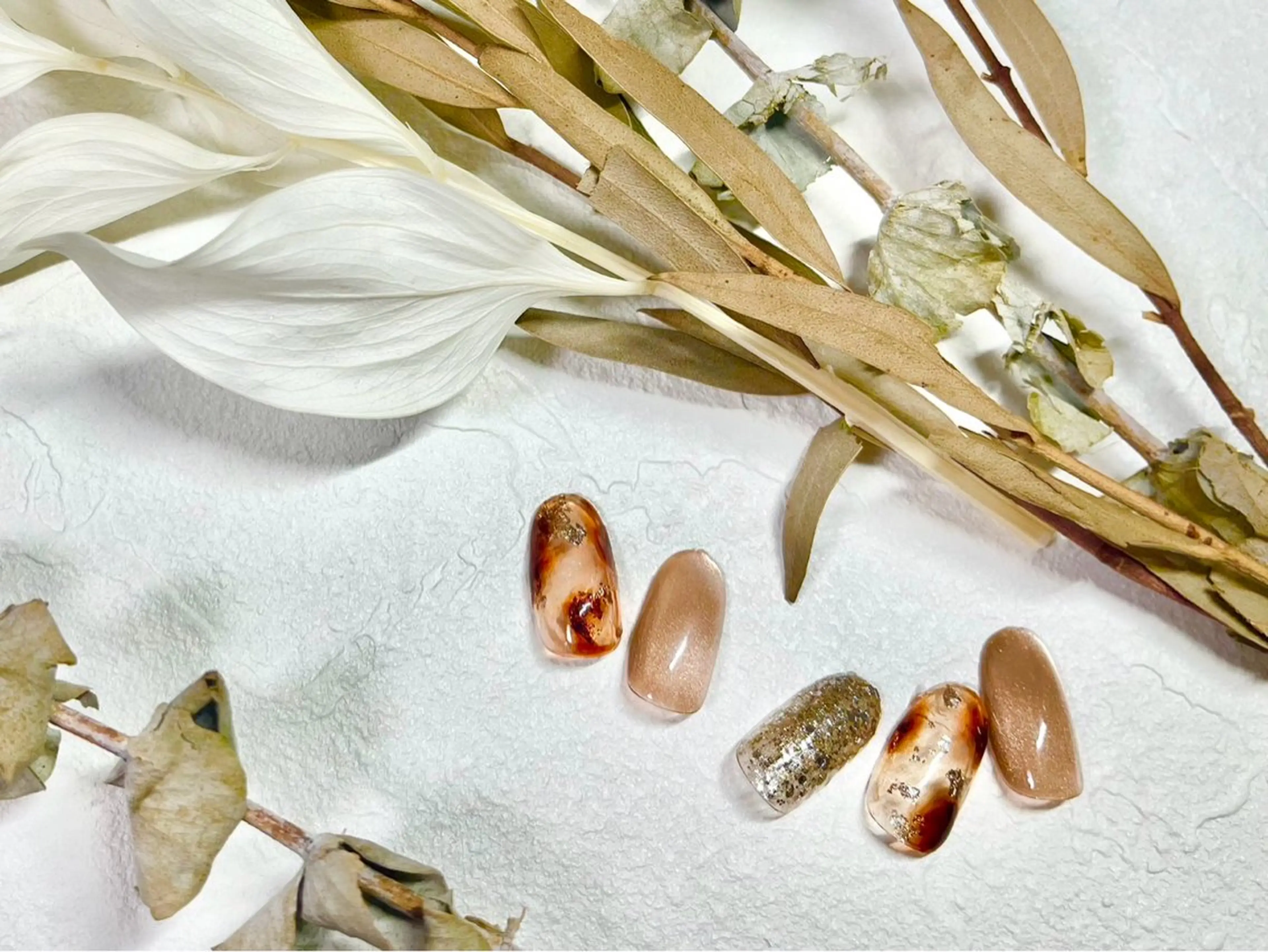 ネイル フットネイル ジェルネイル キラキラネイル メンズネイル パラジェル ハンドネイル kiki nail たまプラーザのネイルデザイン