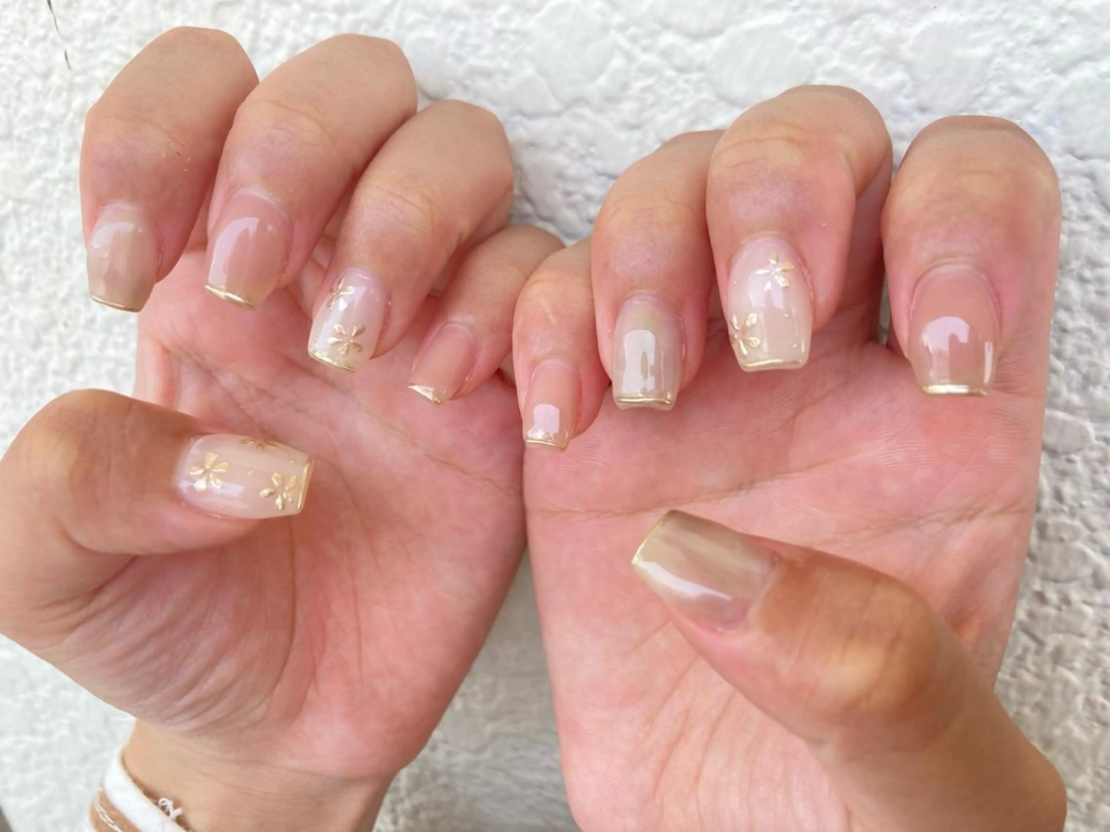 ショート ネイル ハンドネイル フットネイル ✴︎ Delightのネイルデザイン