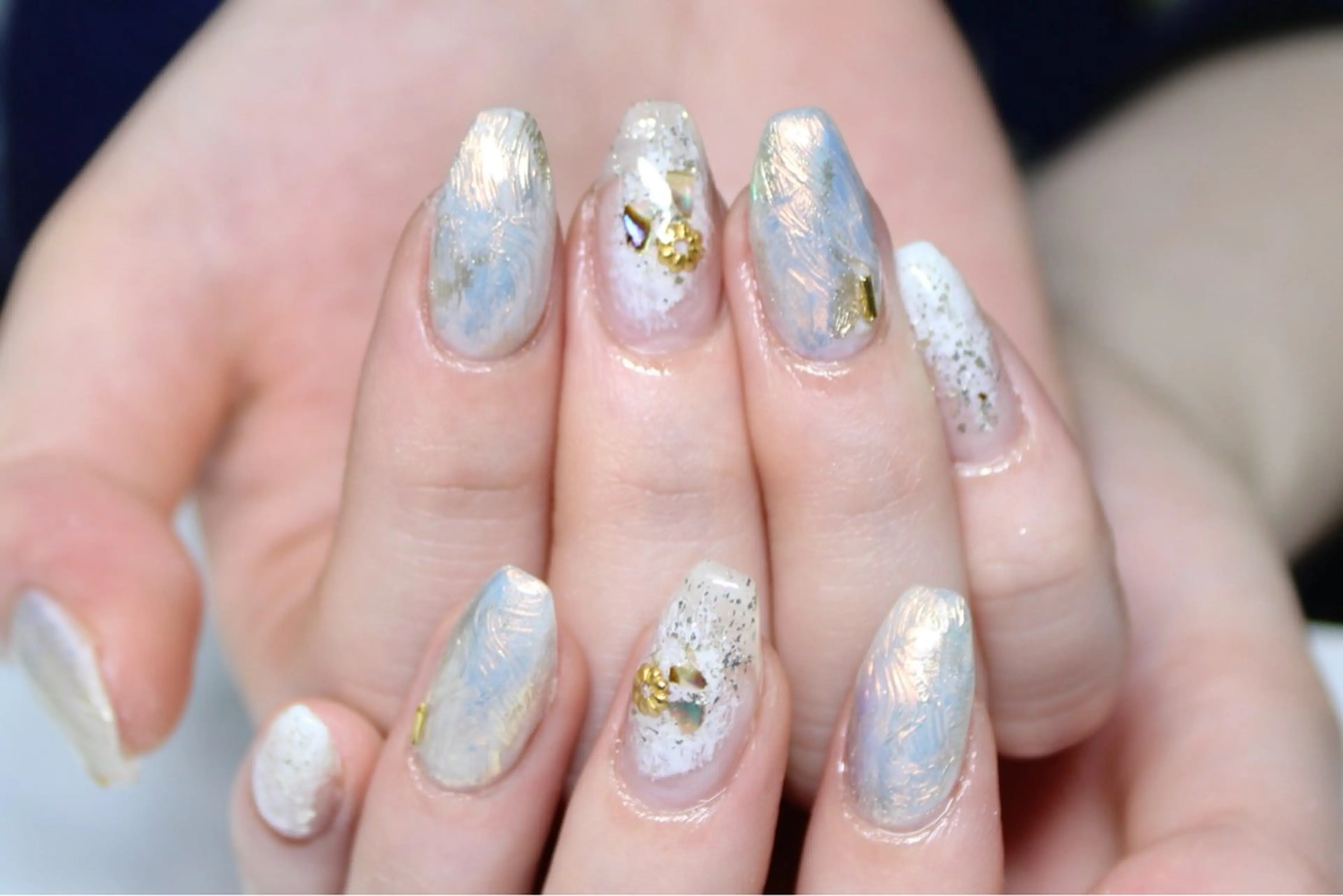 ネイル アートネイル レイジー スワンのネイルデザイン