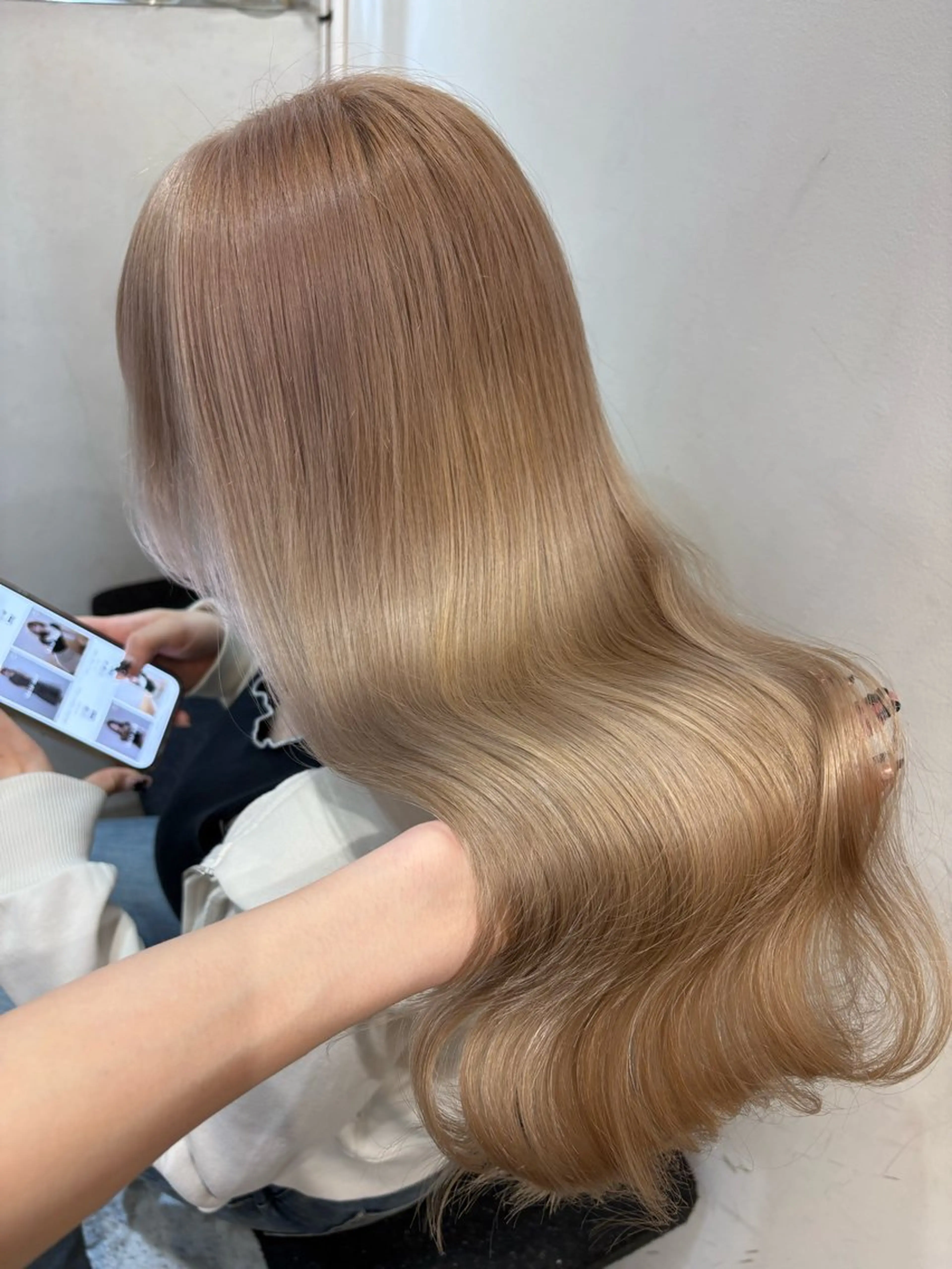 ロング カラー ヘアアレンジ ベージュカラー ミルクティーベージュ カット ヘアカラー トリートメント 🧸艶々韓国ヘア 🧁mizunaのヘアスタイル