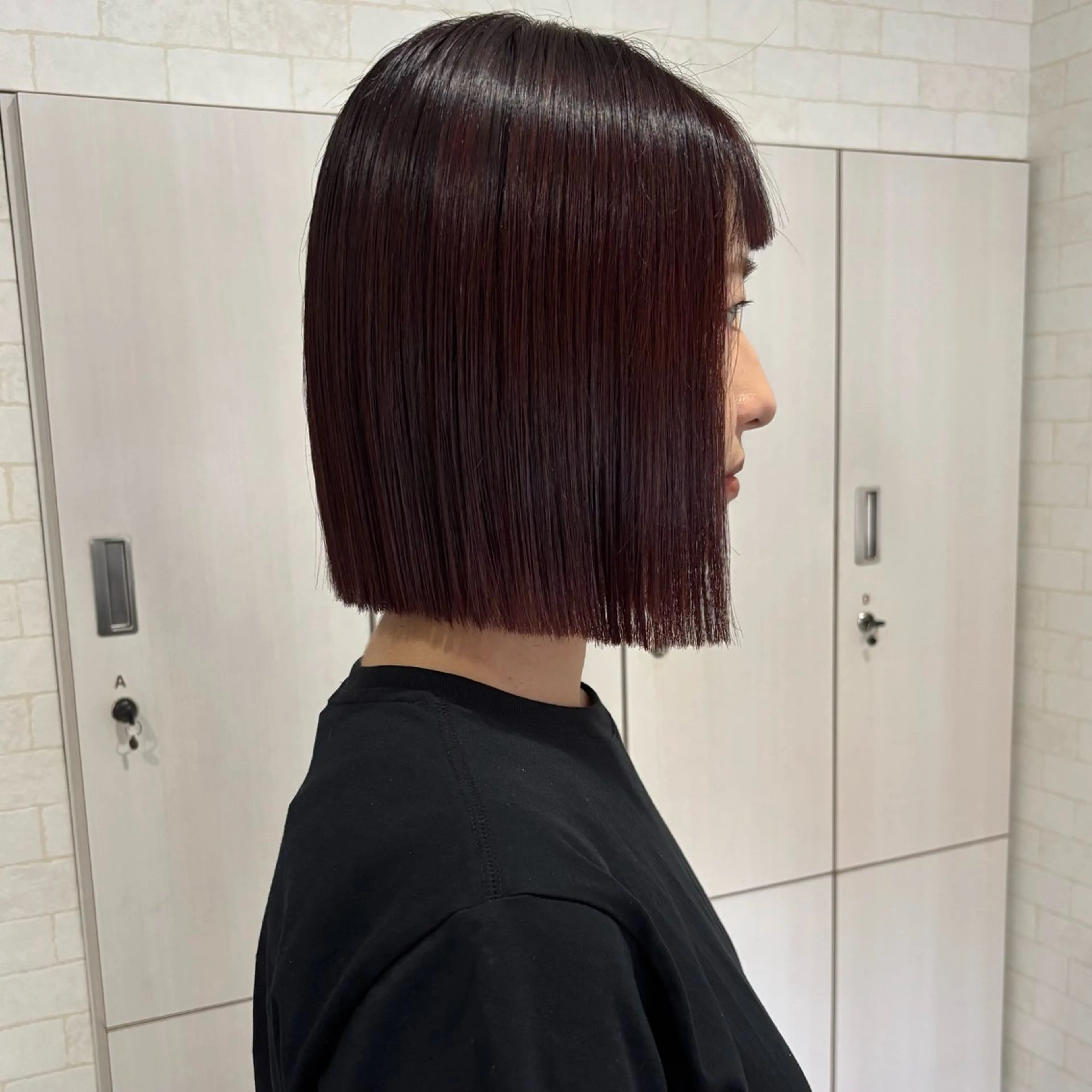 ミディアム 切りっぱなしボブ ボブ CHEMIR所属・安田 萌菜のヘアスタイル