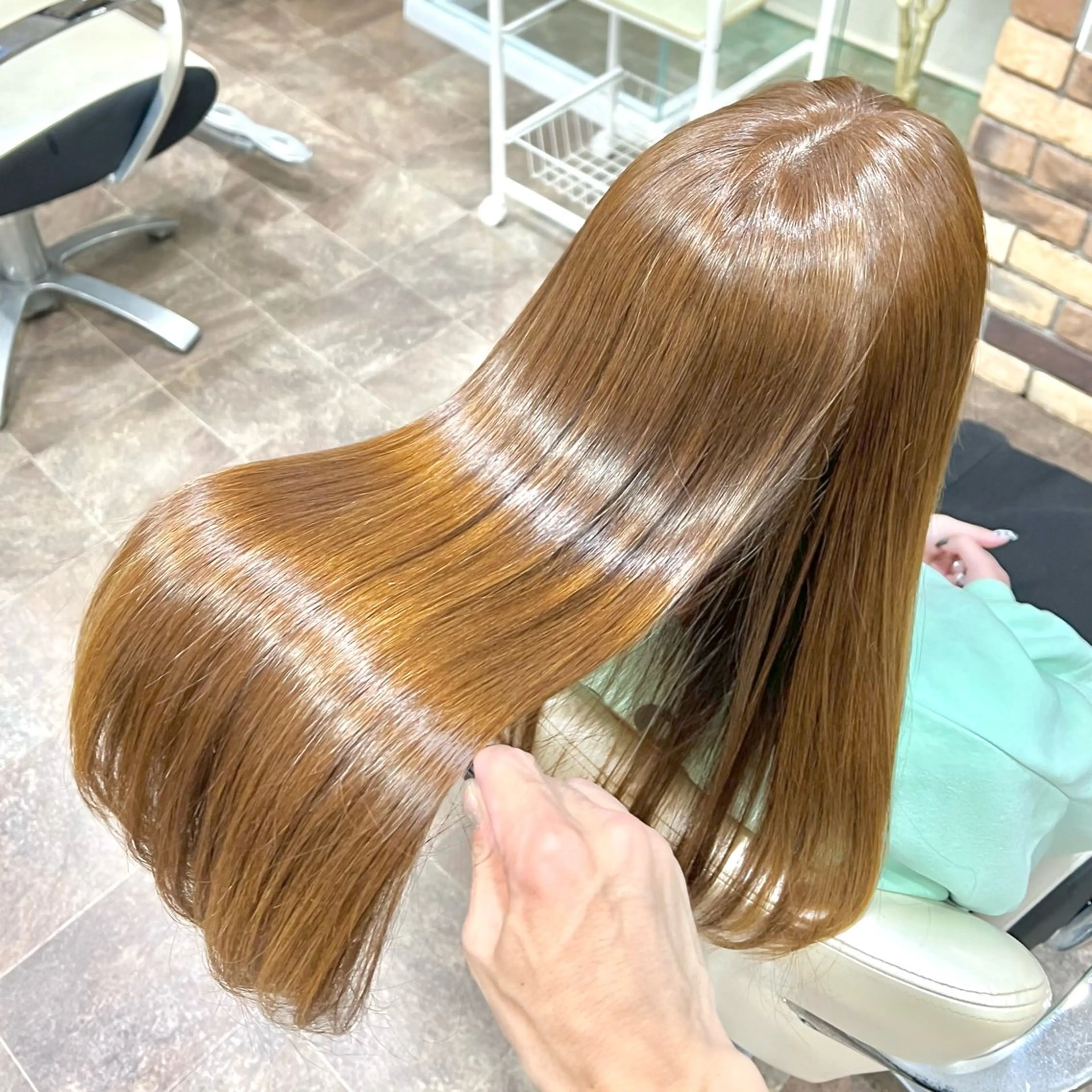 ロング カラー パーマ 髪質改善 縮毛矯正 カット ヘアカラー 縮毛矯正 スパークヘア所属・大人女性の縮毛矯正/ 艶髪職人/馬渕樹のヘアスタイル