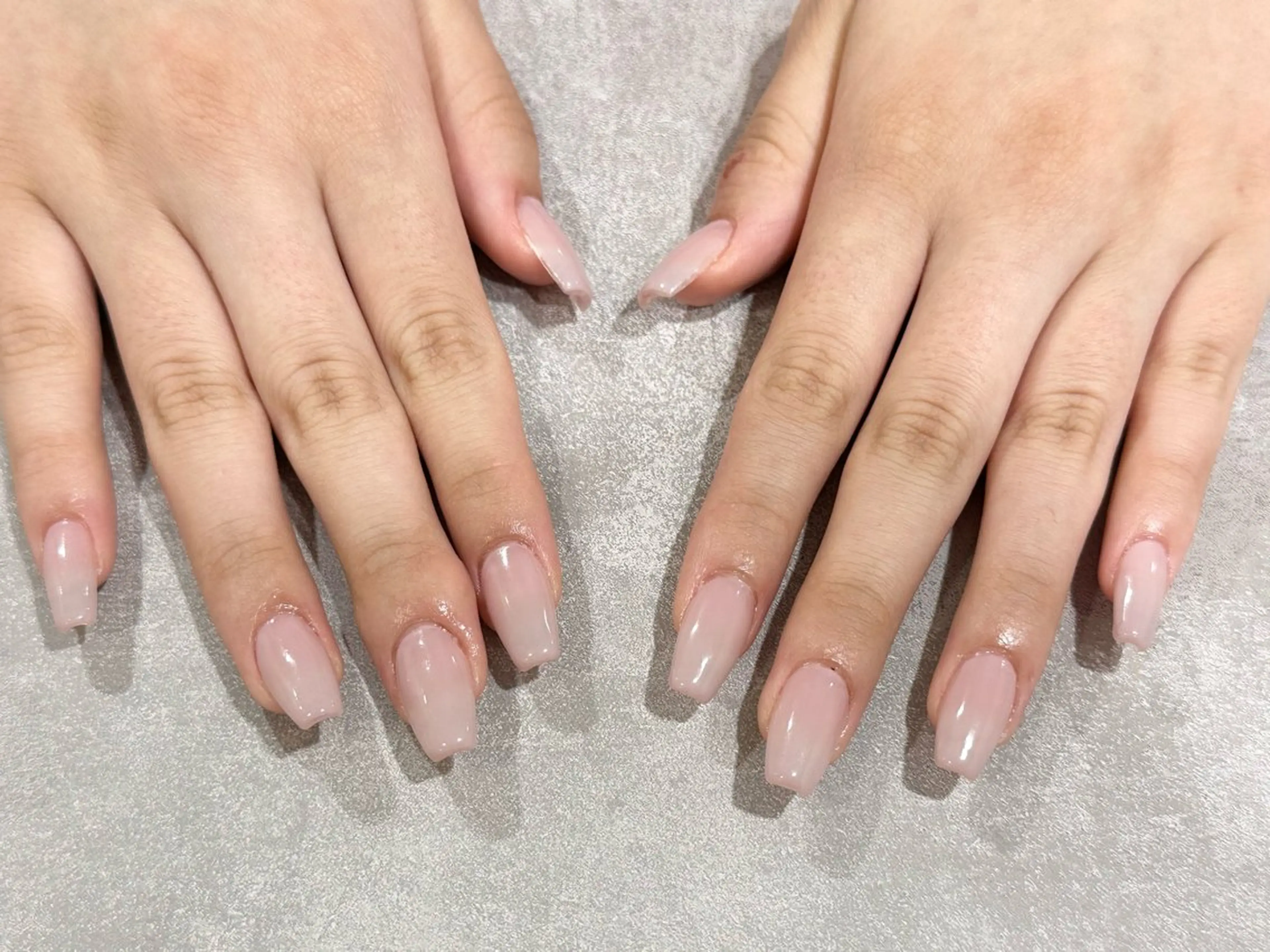 セミロング LORAN REUのネイルデザイン