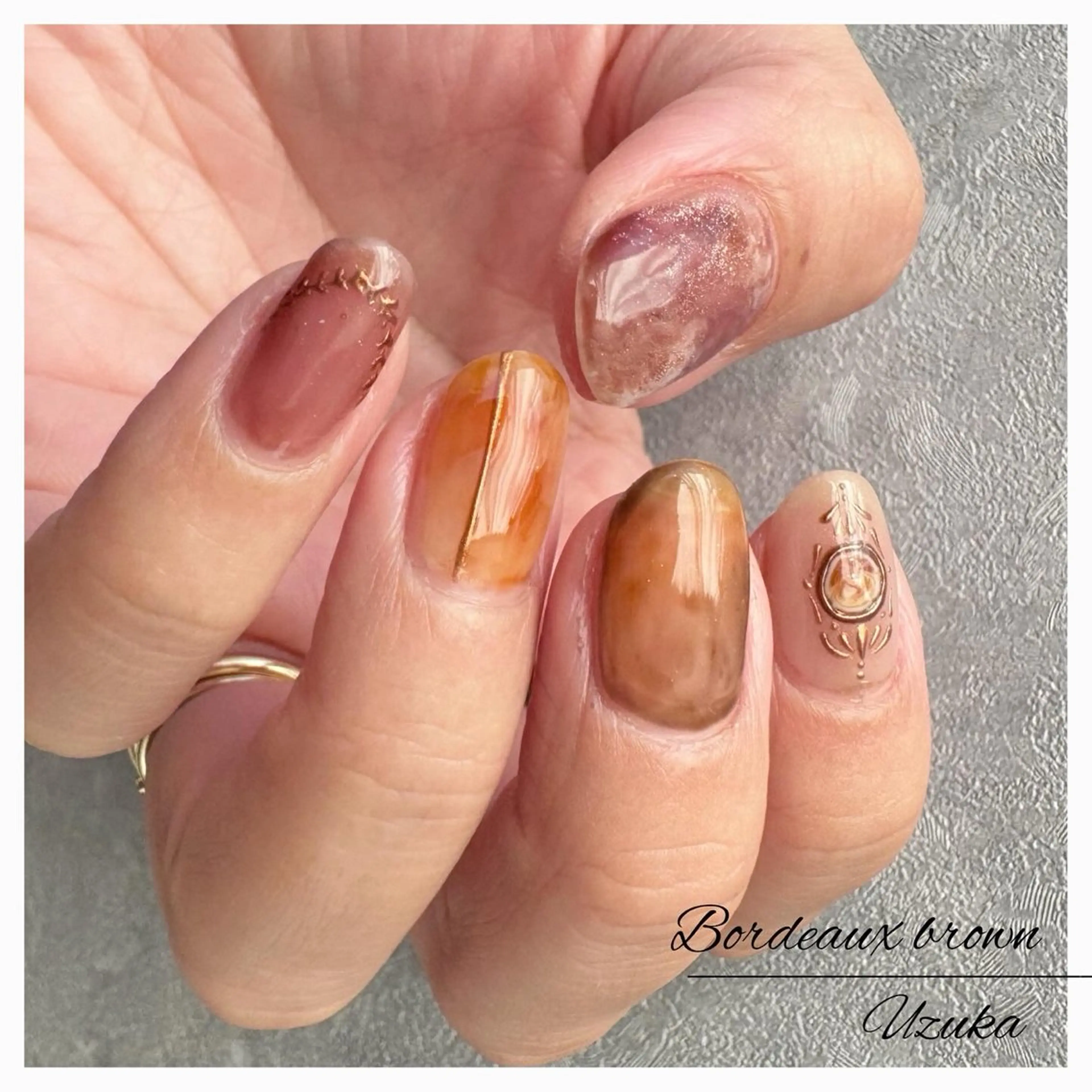 ネイル ボルドー マグネットネイル ミラーネイル ニュアンスネイル 【 enn 】 Uzuka Yukaのネイルデザイン