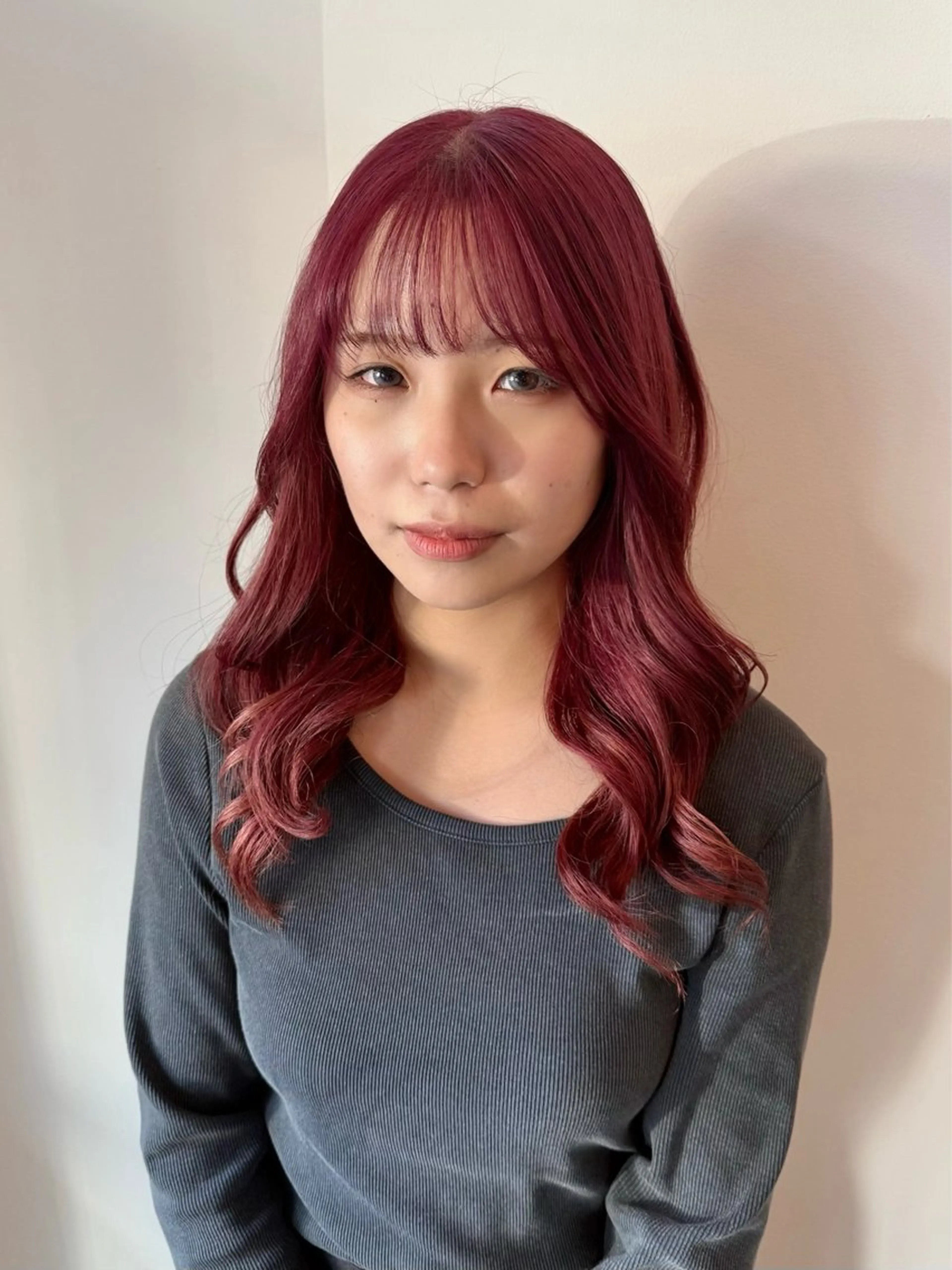 セミロング カラー ブリーチ ピンクカラー バイオレットカラー ヘアカラー フラム所属・WATANABE MISAKIのヘアスタイル