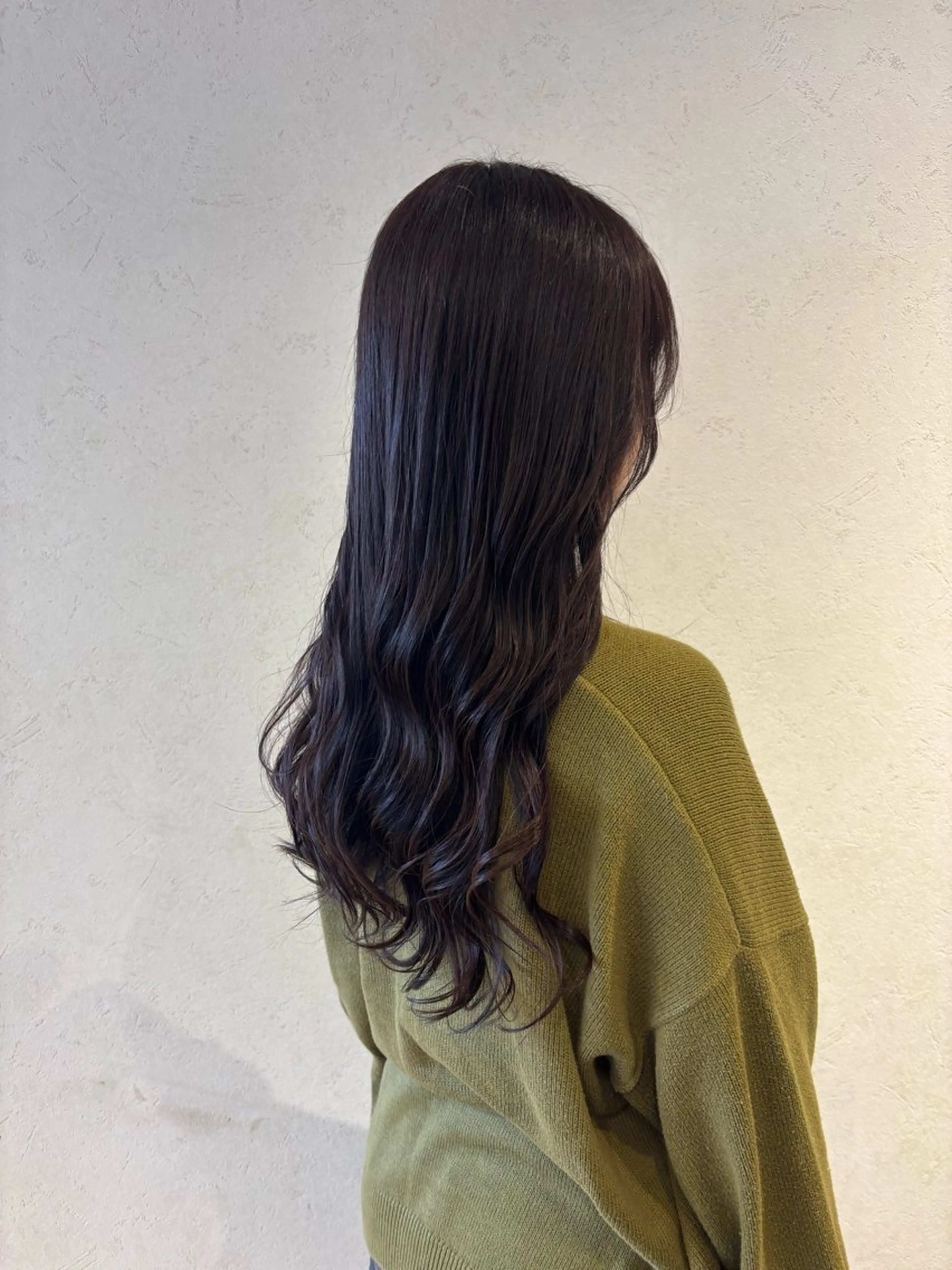 セミロング カラー 室塚 志穏のヘアスタイル