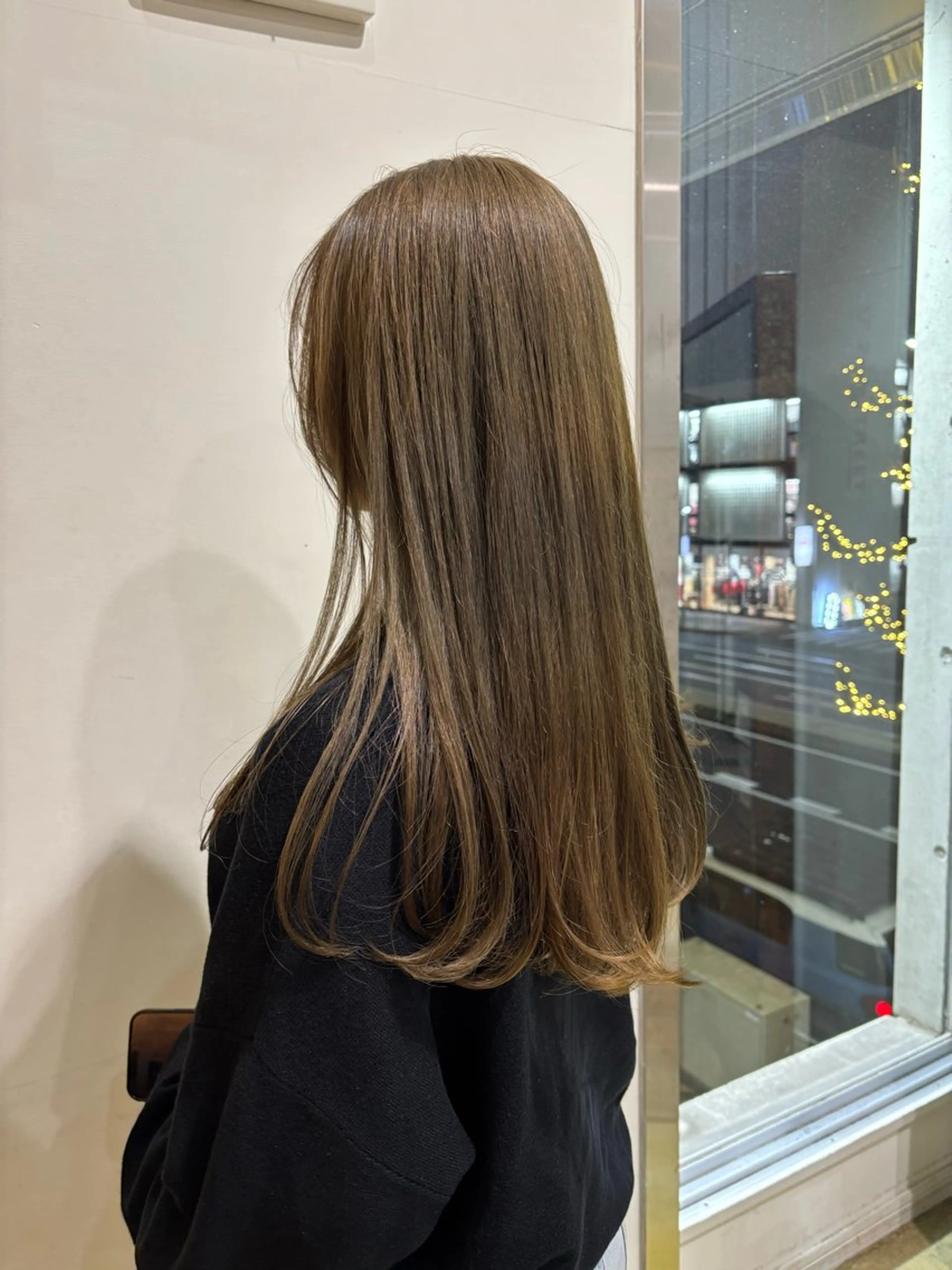 カラー ベージュカラー ブリーチ オリーブベージュ 伊藤 優衣 /カットモデル名古屋のヘアスタイル