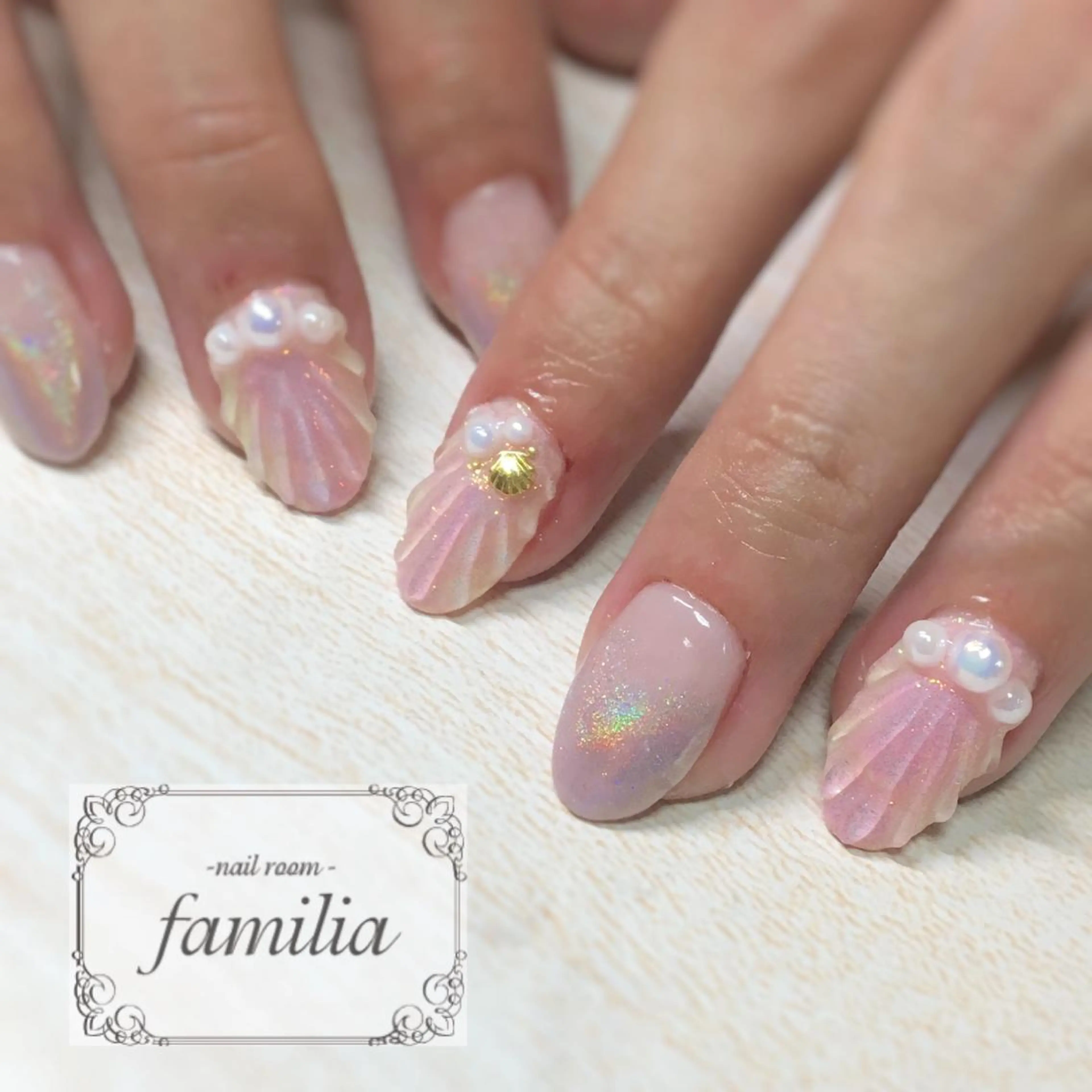 ネイル -nailroom- familiaのネイルデザイン