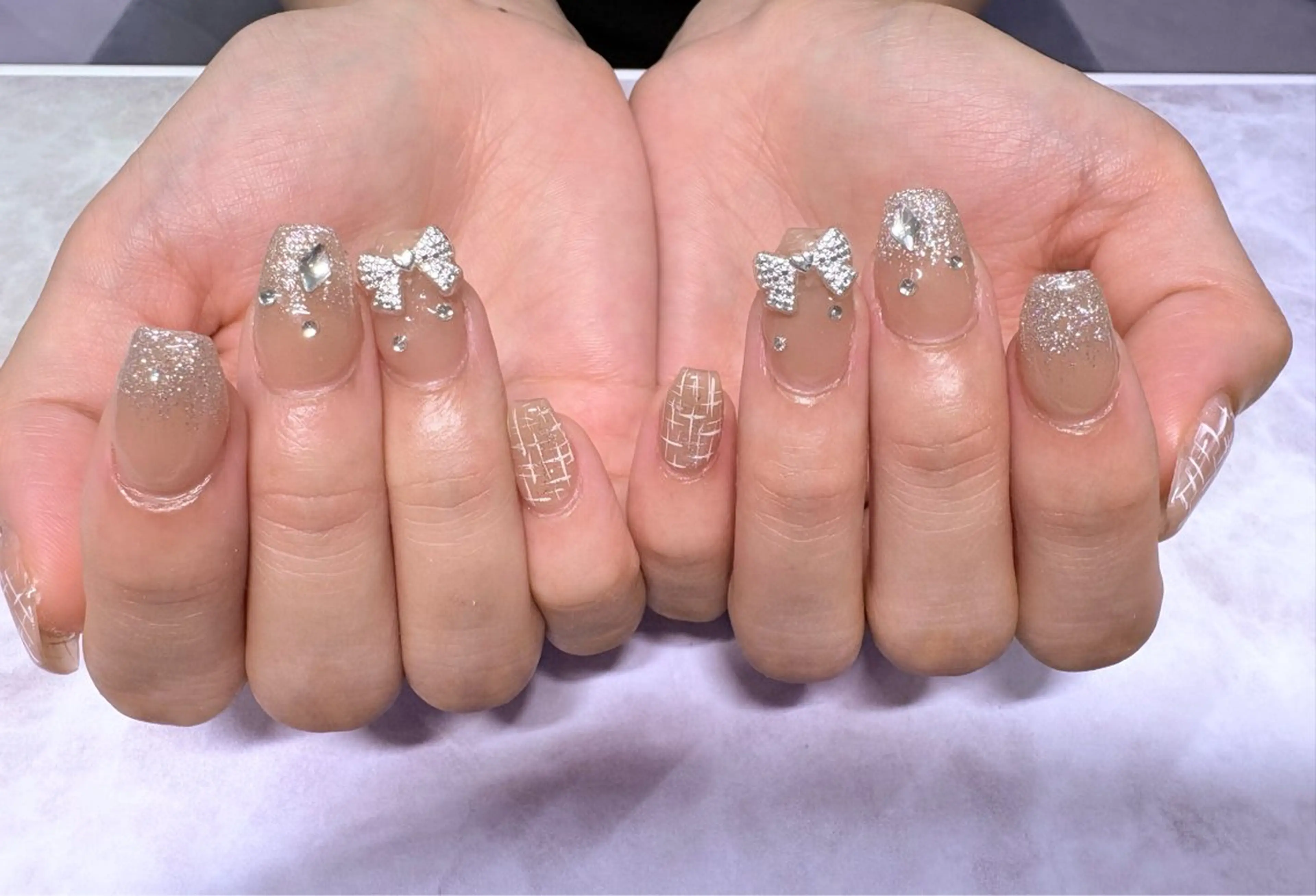 ネイル レ ティリンのネイルデザイン