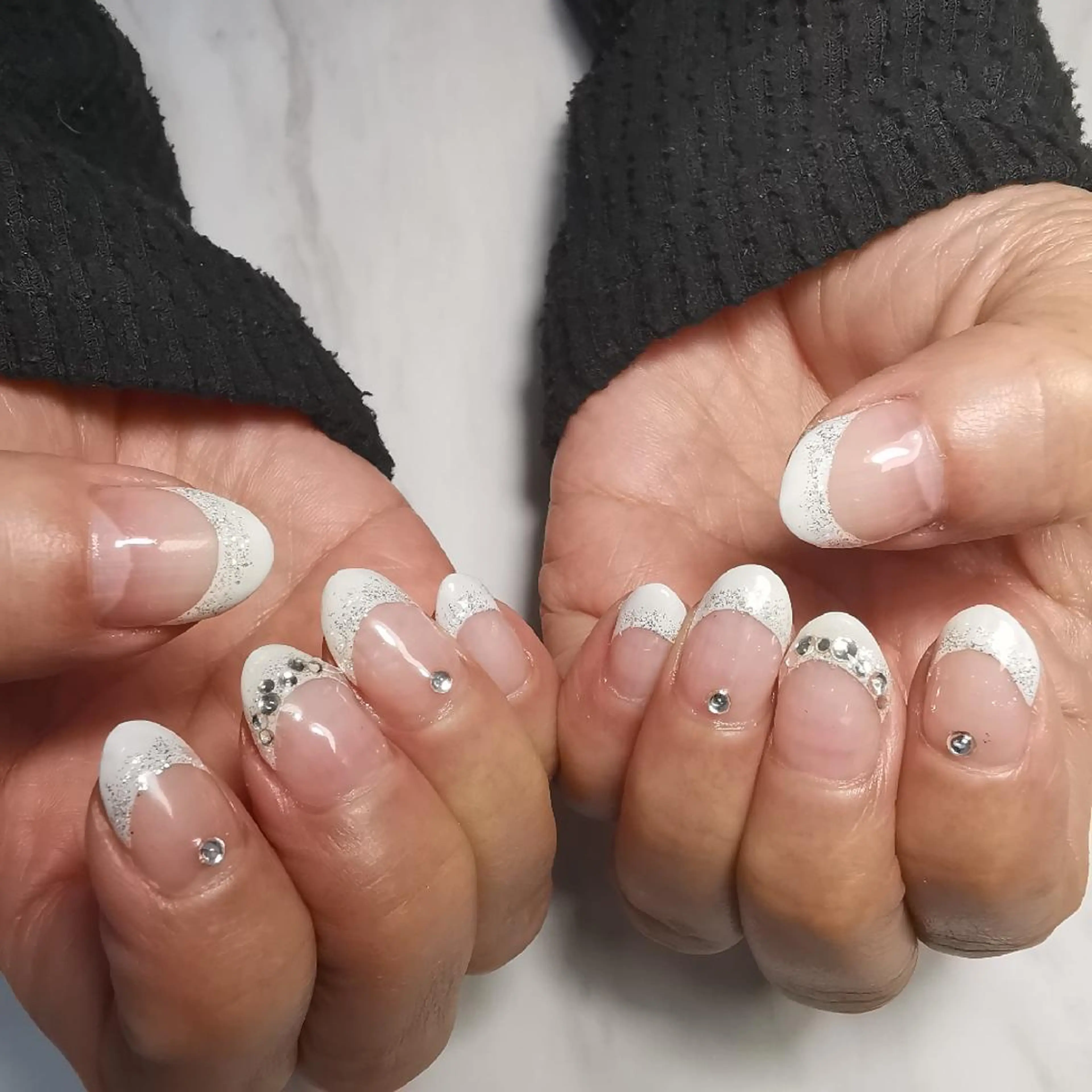 ネイル フレンチネイル ハンドネイル reve あやののネイルデザイン