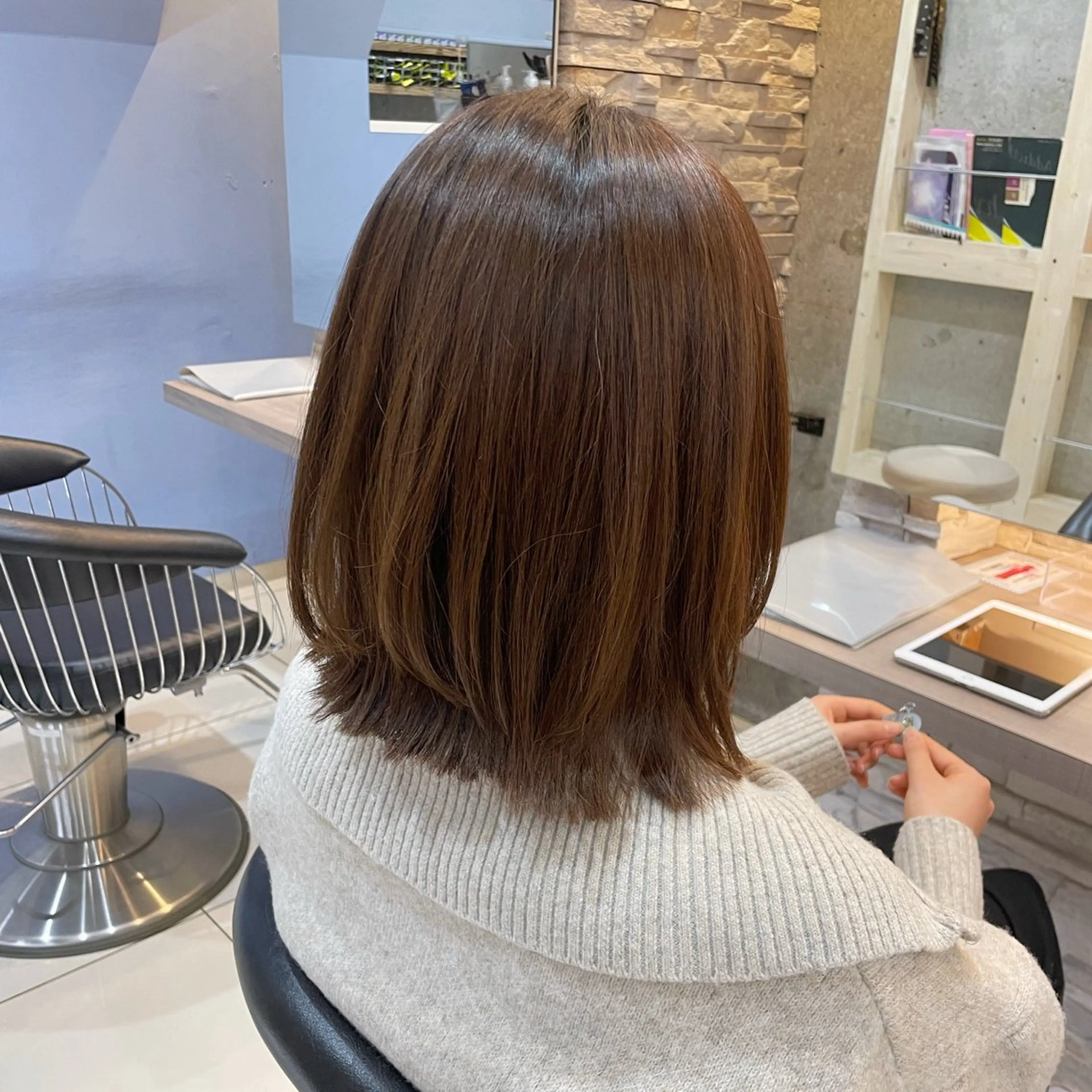 ミディアム カット トリートメント mao♡ベージュ/ 顔周りカットのヘアスタイル