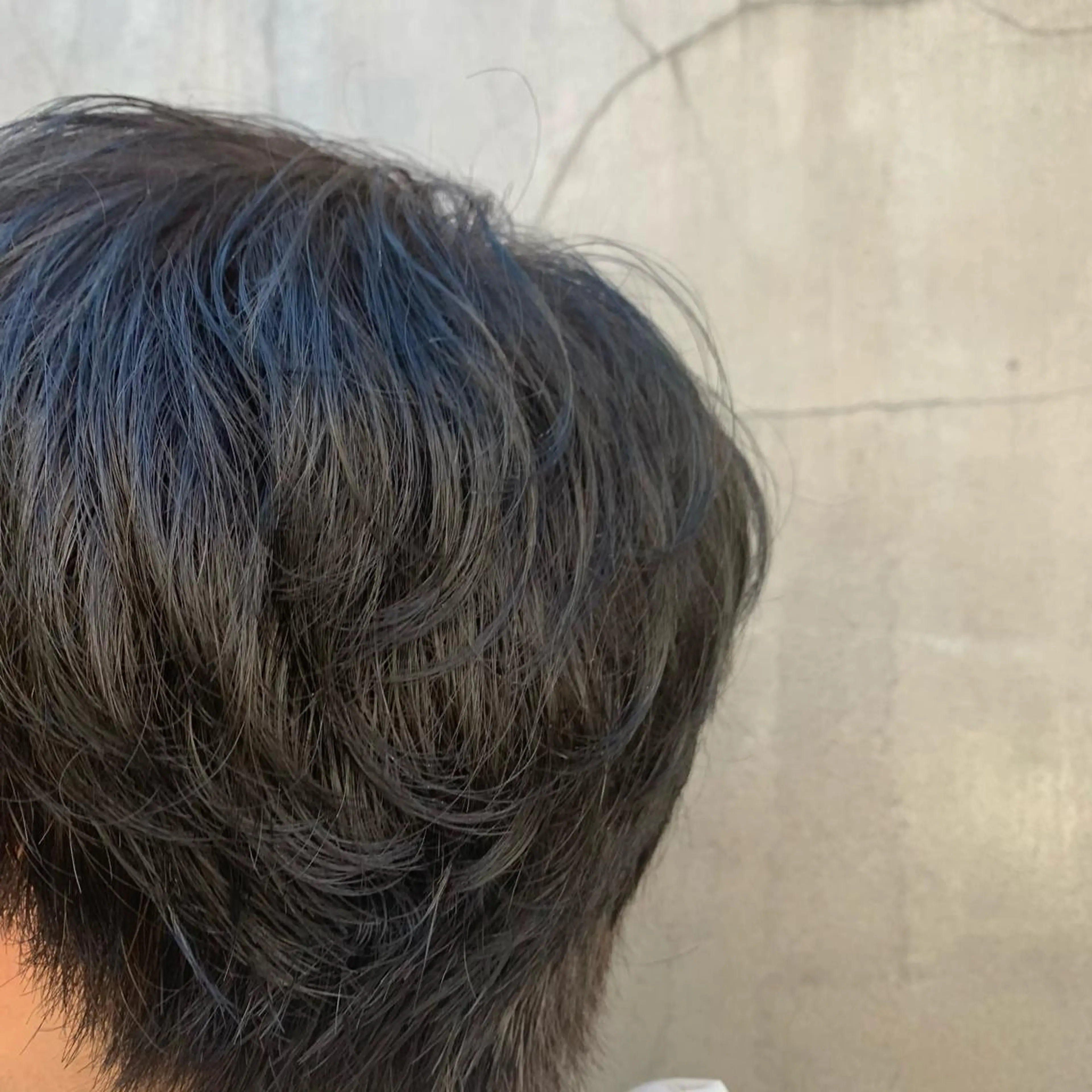 カラー ヘアアレンジ メンズ 黒髪 ブルーカラー ブルーブラック 髪質改善カラー&TR 縮毛矯正/弱酸性矯正のヘアスタイル