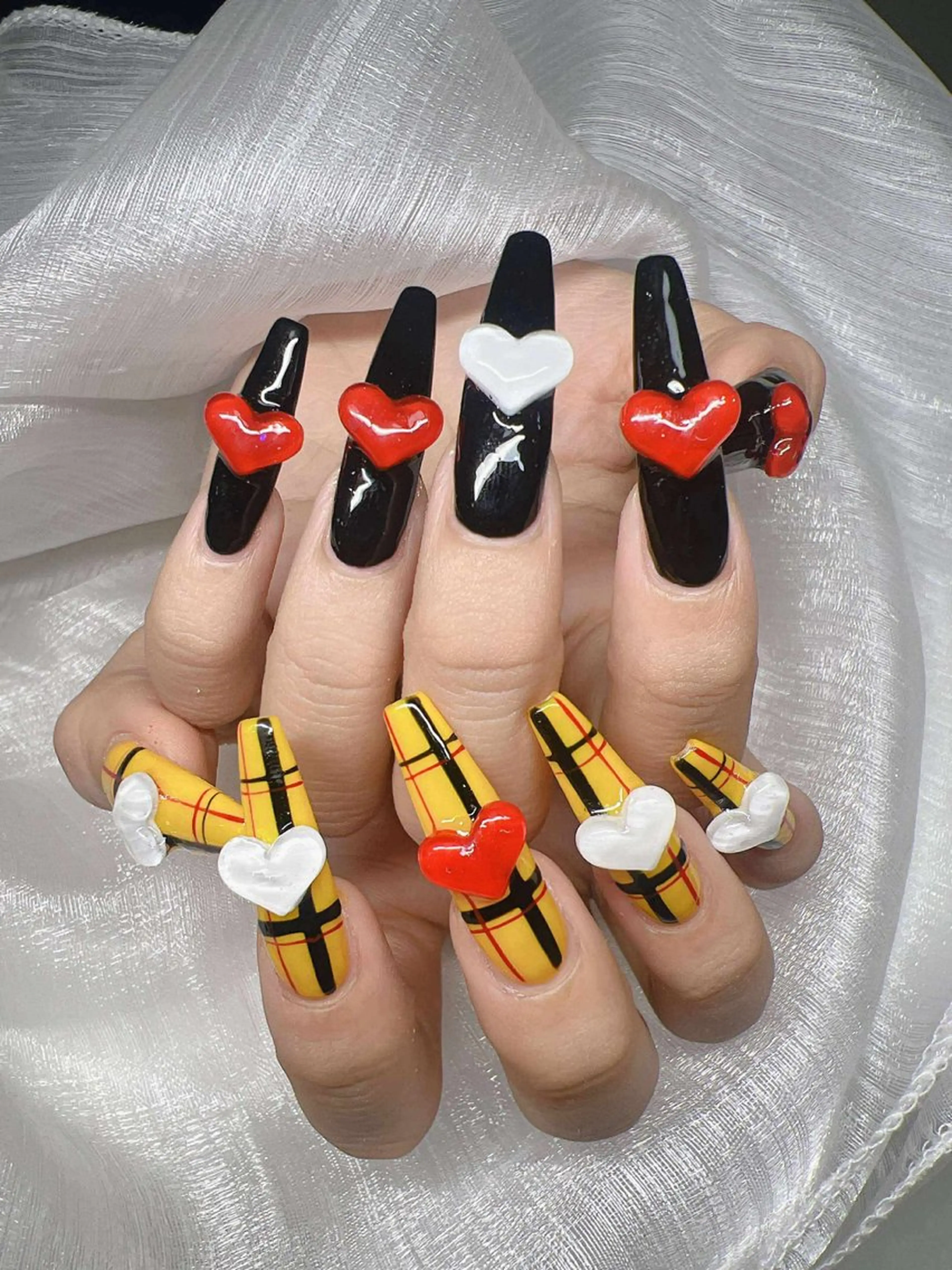 ネイル 長さ出し グラデーション 卒業式 キラキラネイル マグネットネイル ハンドネイル Lee Nailsのネイルデザイン