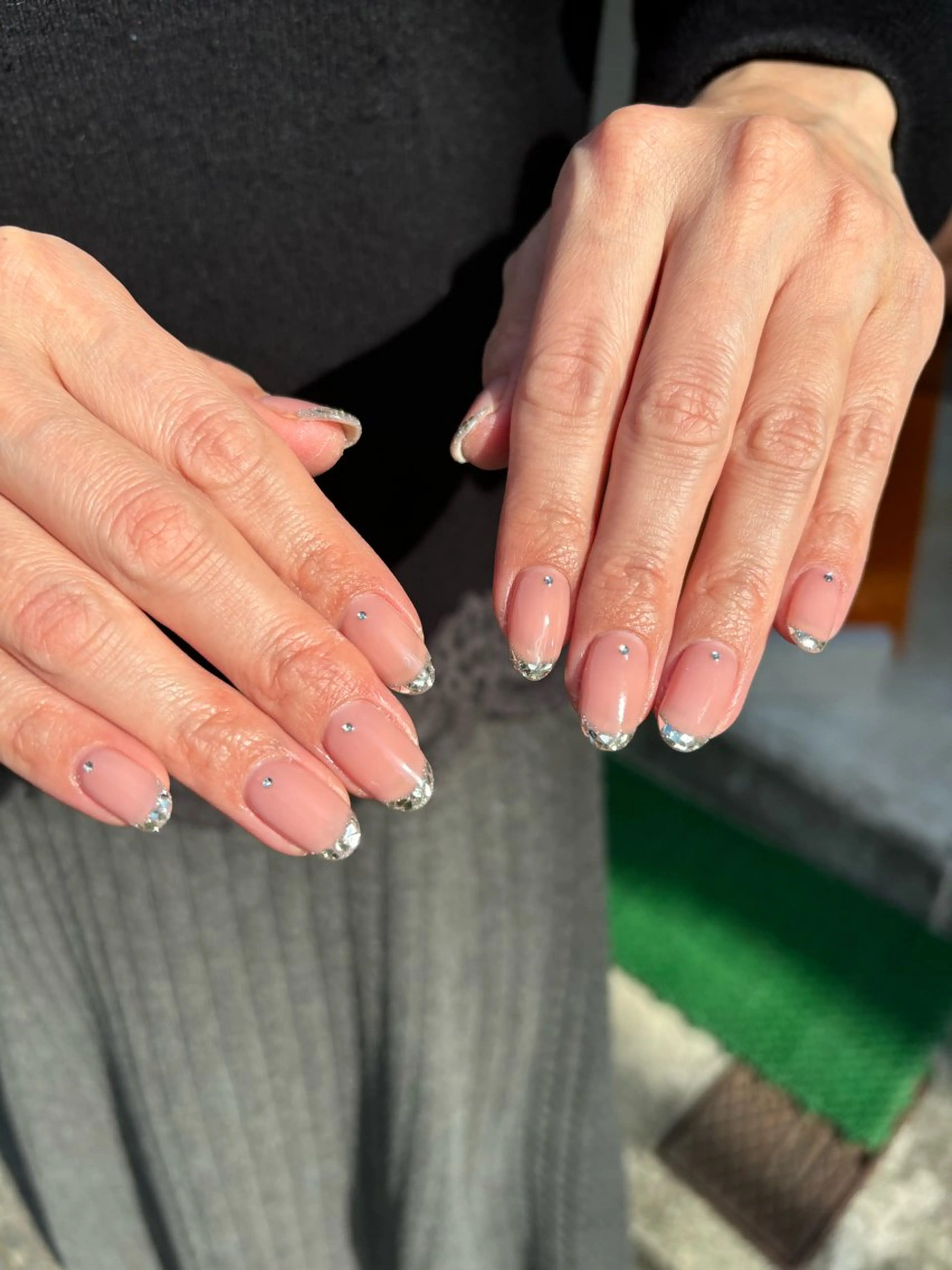 ネイル フレンチネイル ガラスフレンチ nail salon Howdyのネイルデザイン